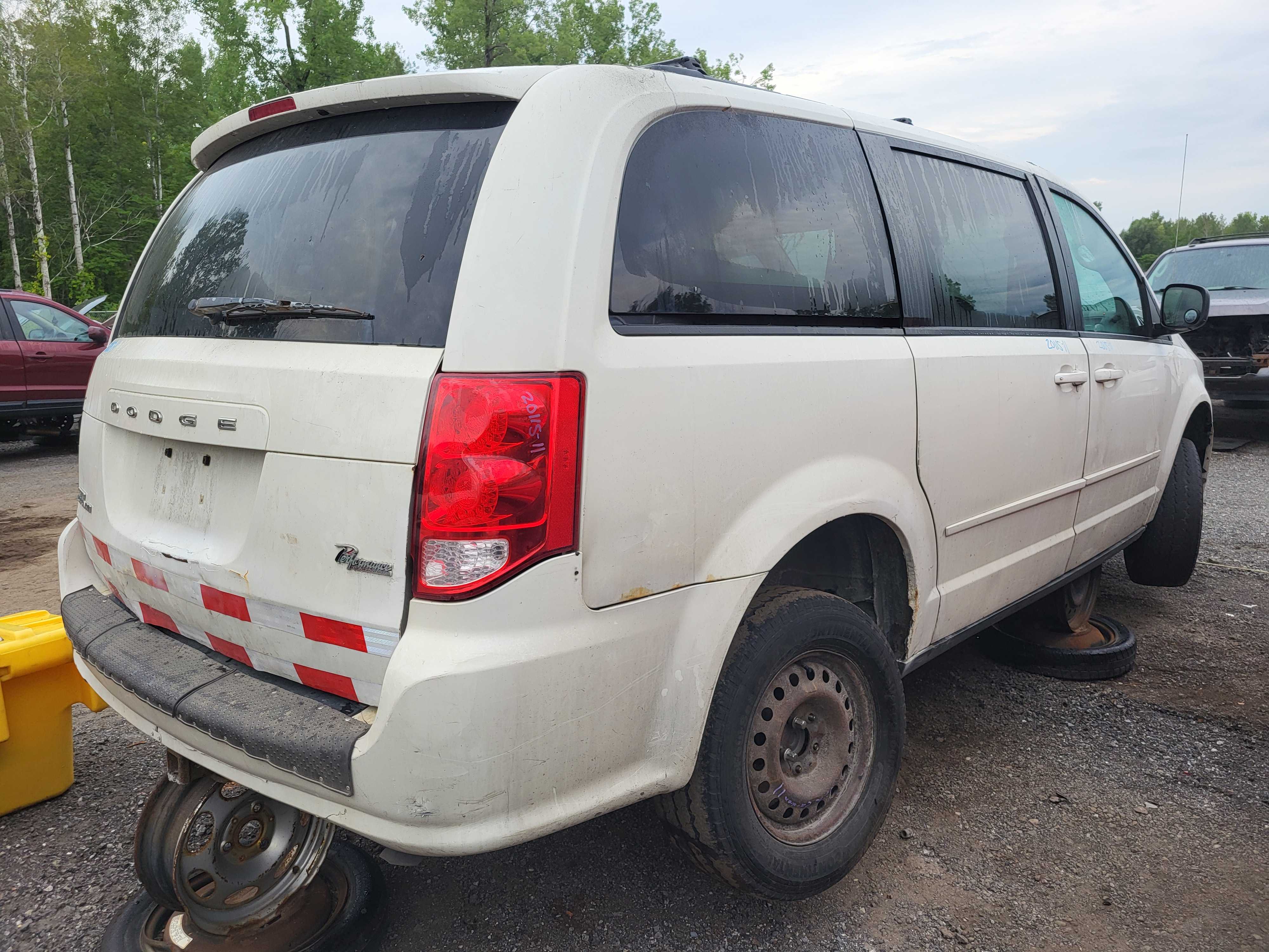 DODGE GRAND CARAVAN 2011