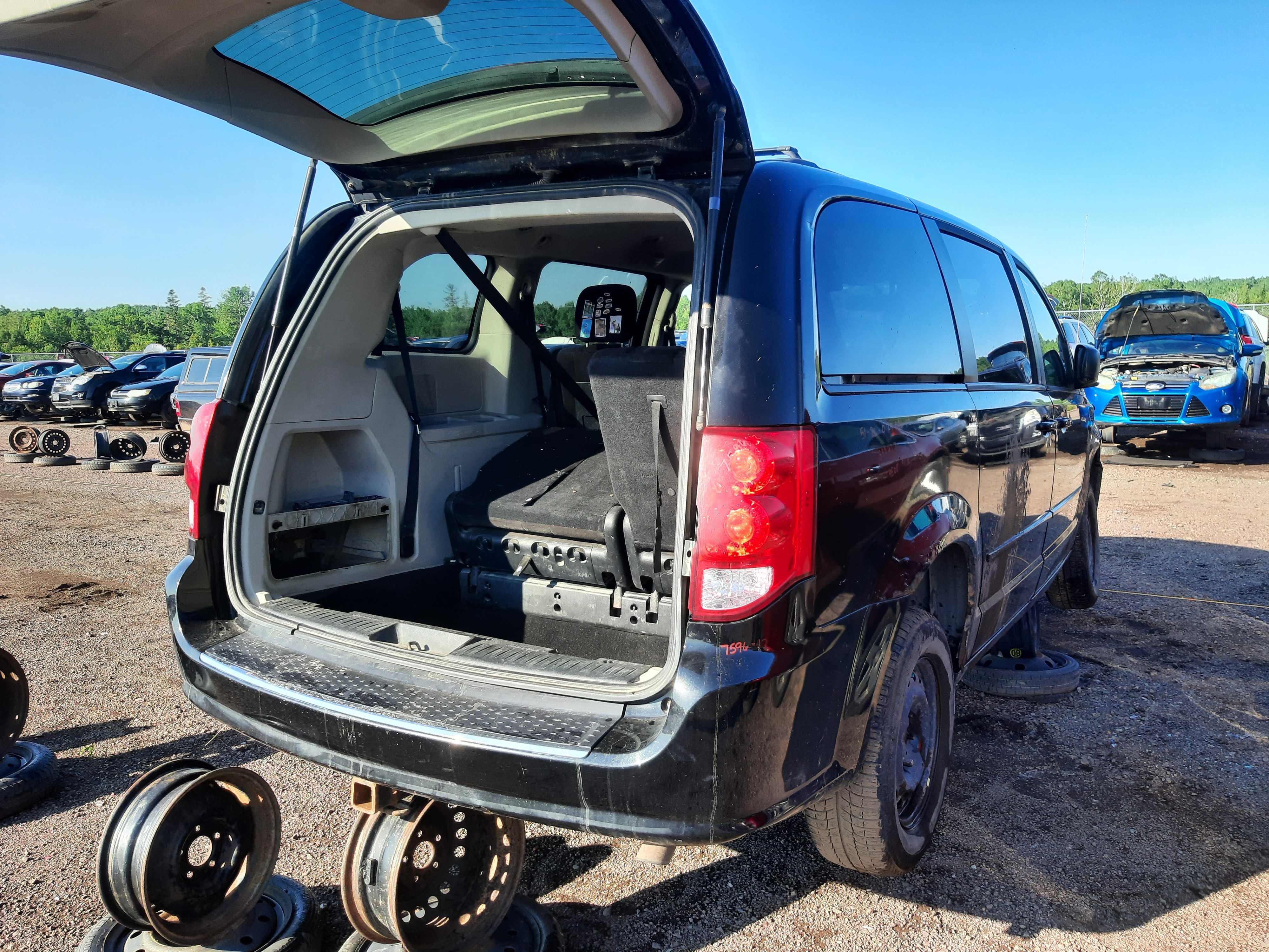DODGE GRAND CARAVAN 2012