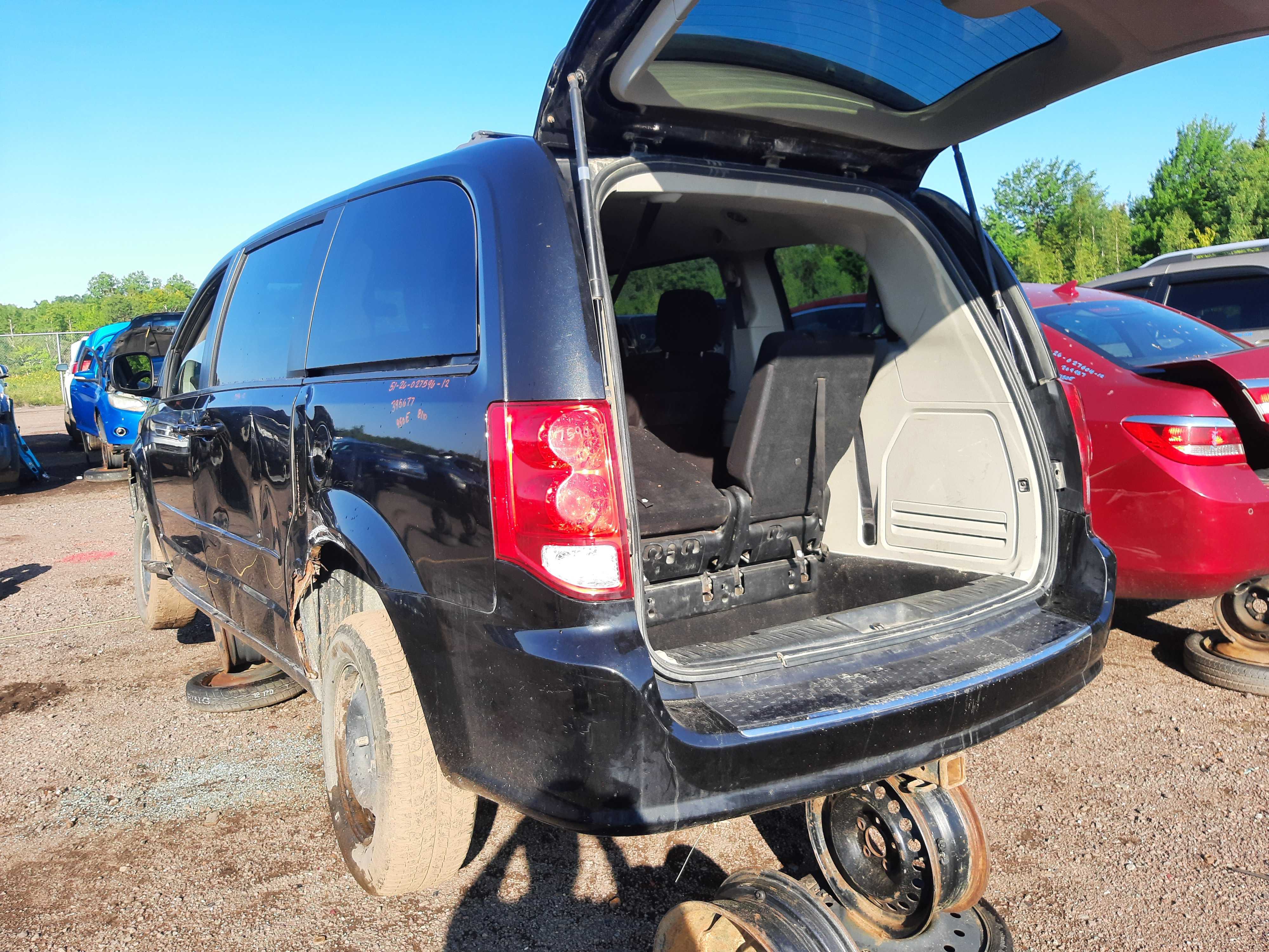 DODGE GRAND CARAVAN 2012