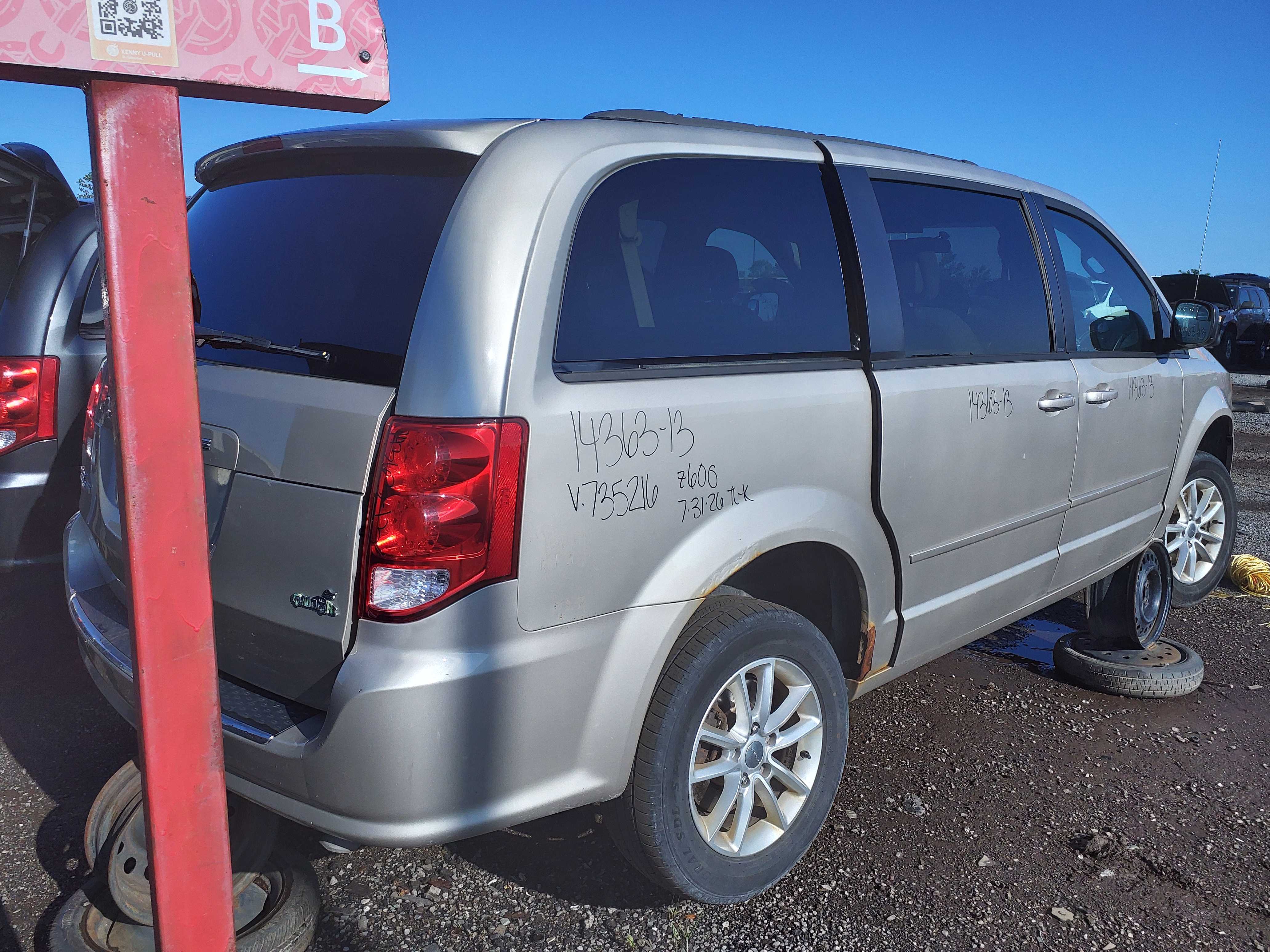 DODGE GRAND CARAVAN 2013