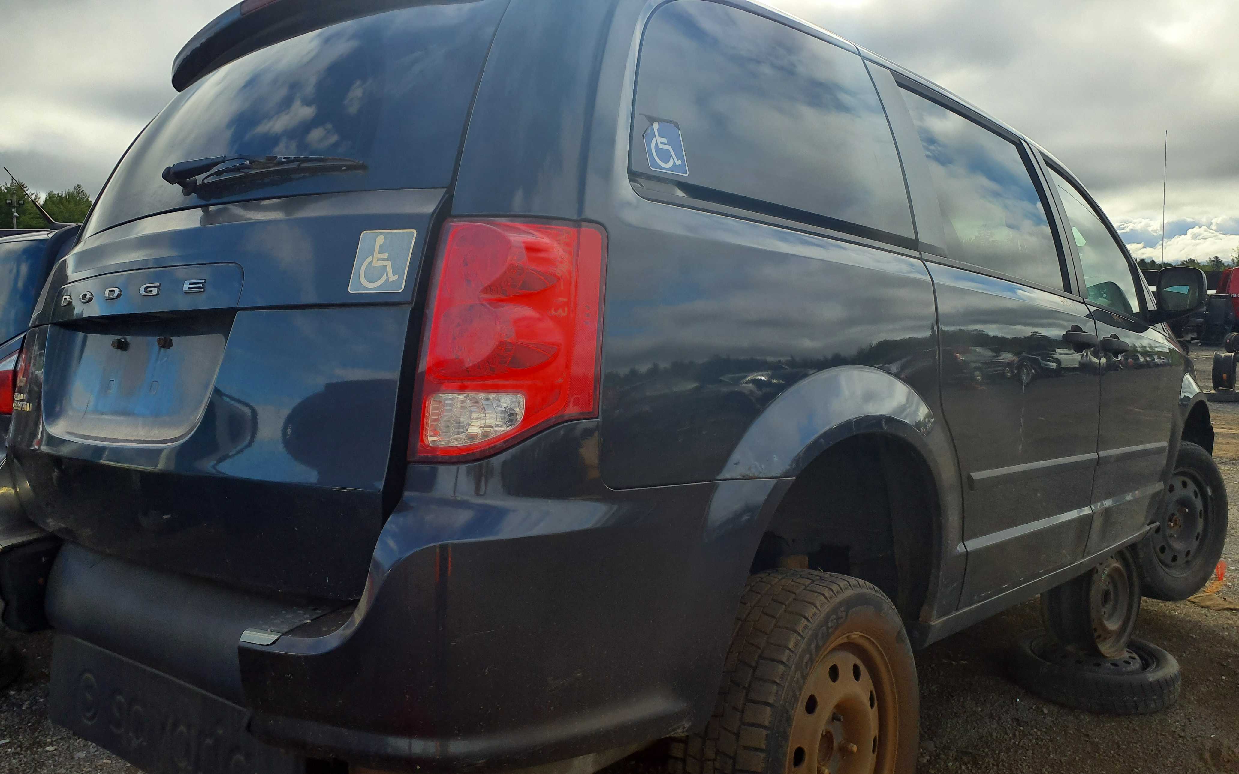 DODGE GRAND CARAVAN 2013