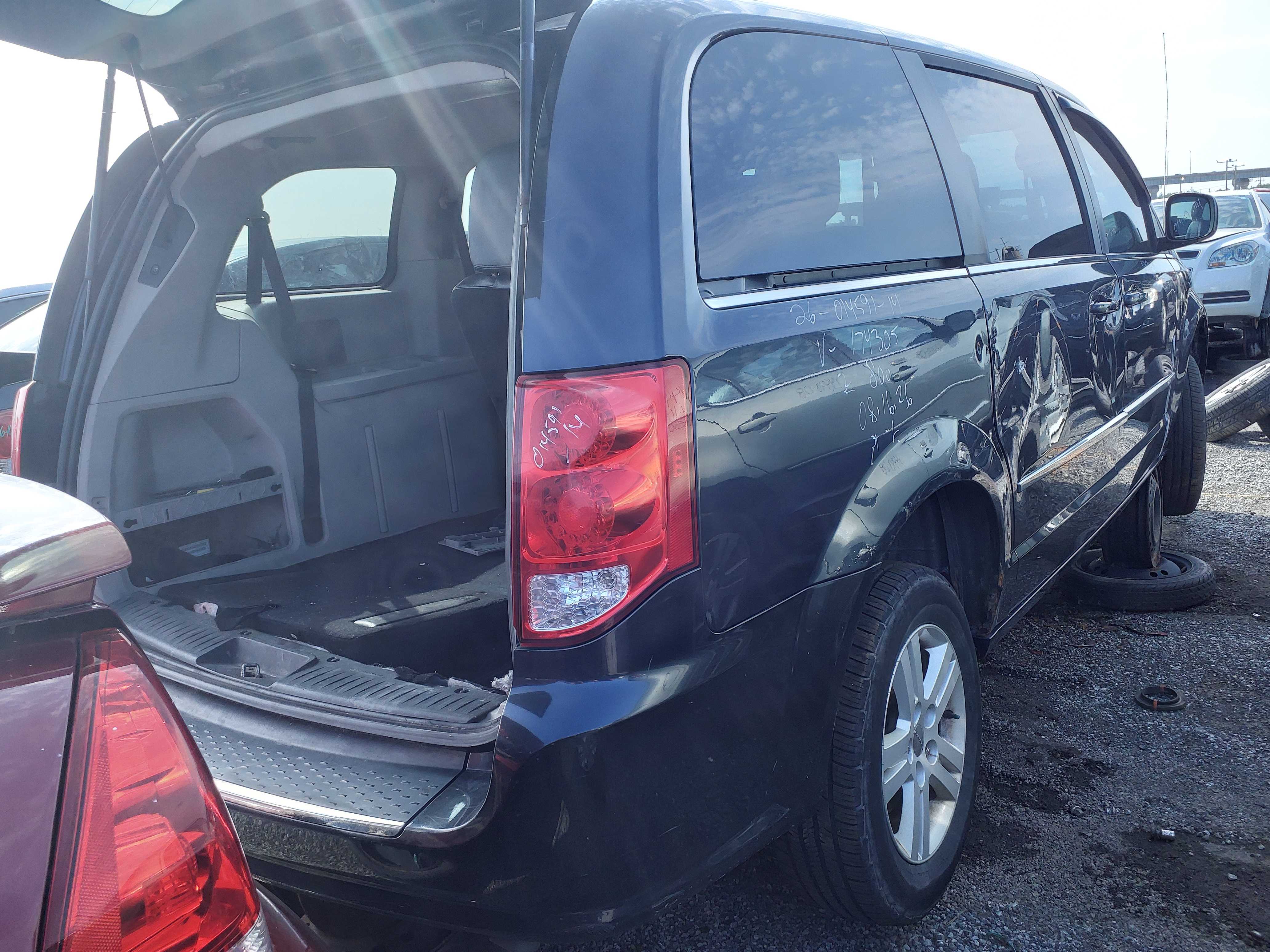 DODGE GRAND CARAVAN 2014