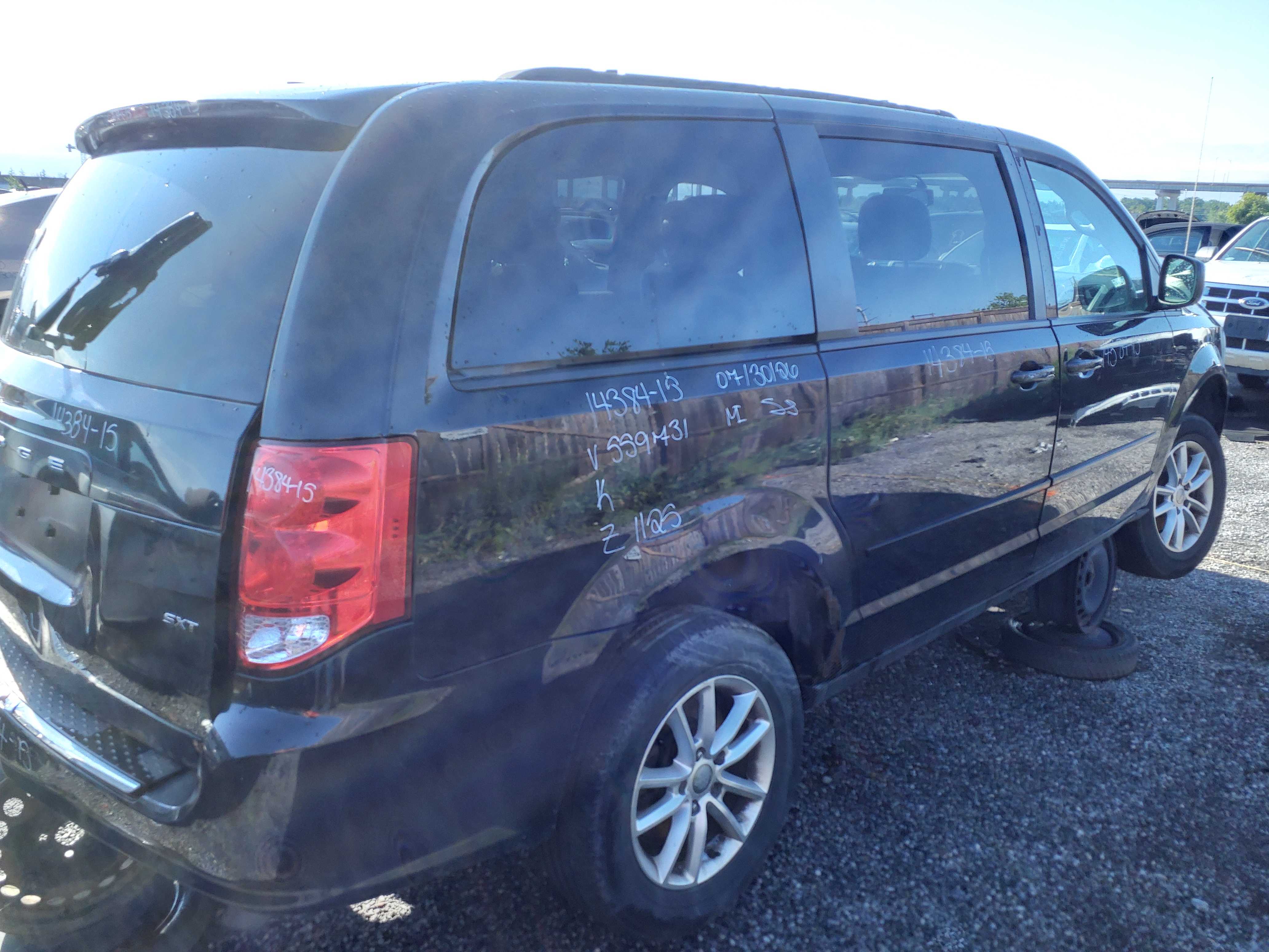 DODGE GRAND CARAVAN 2015