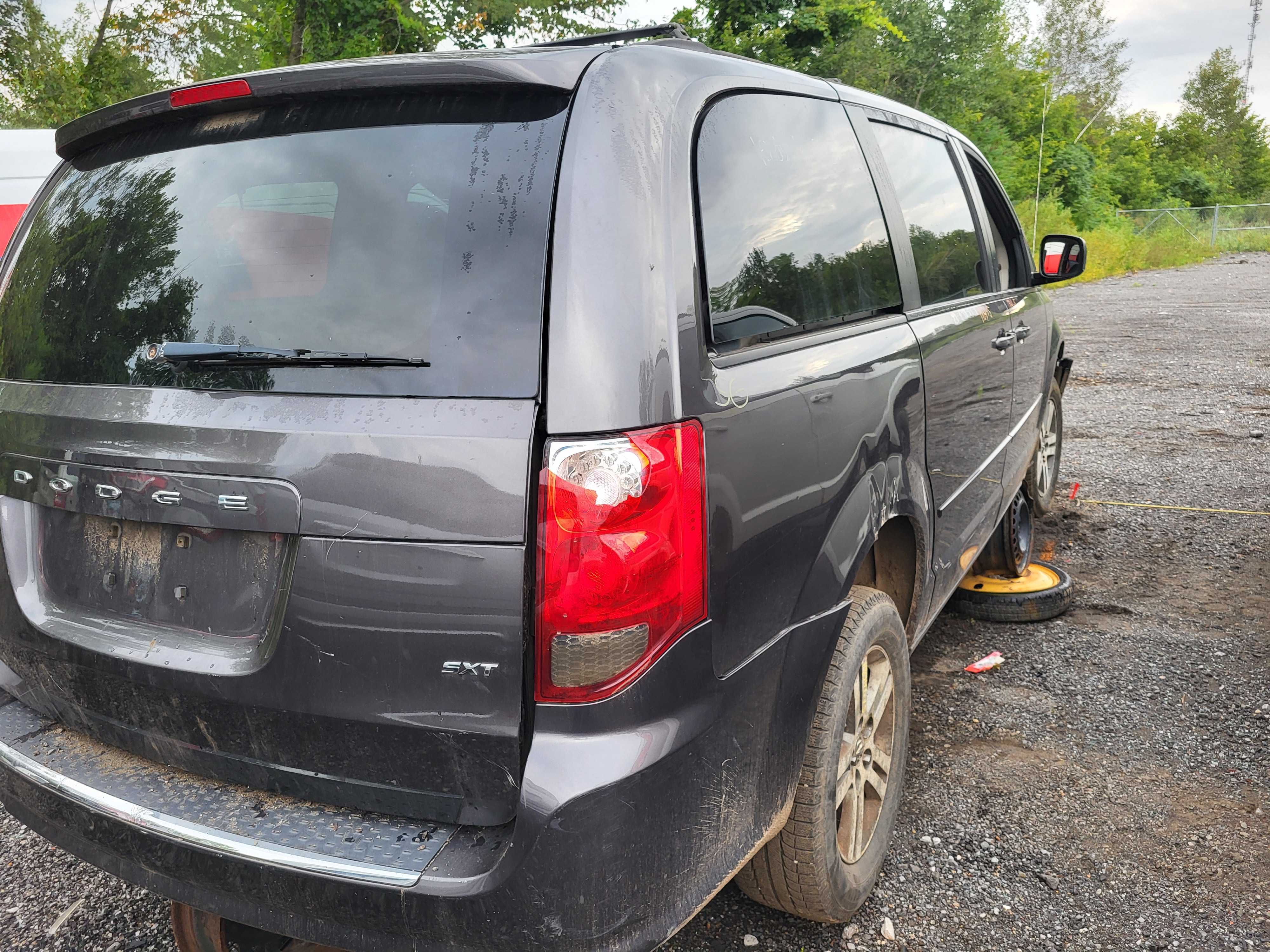 DODGE GRAND CARAVAN 2015