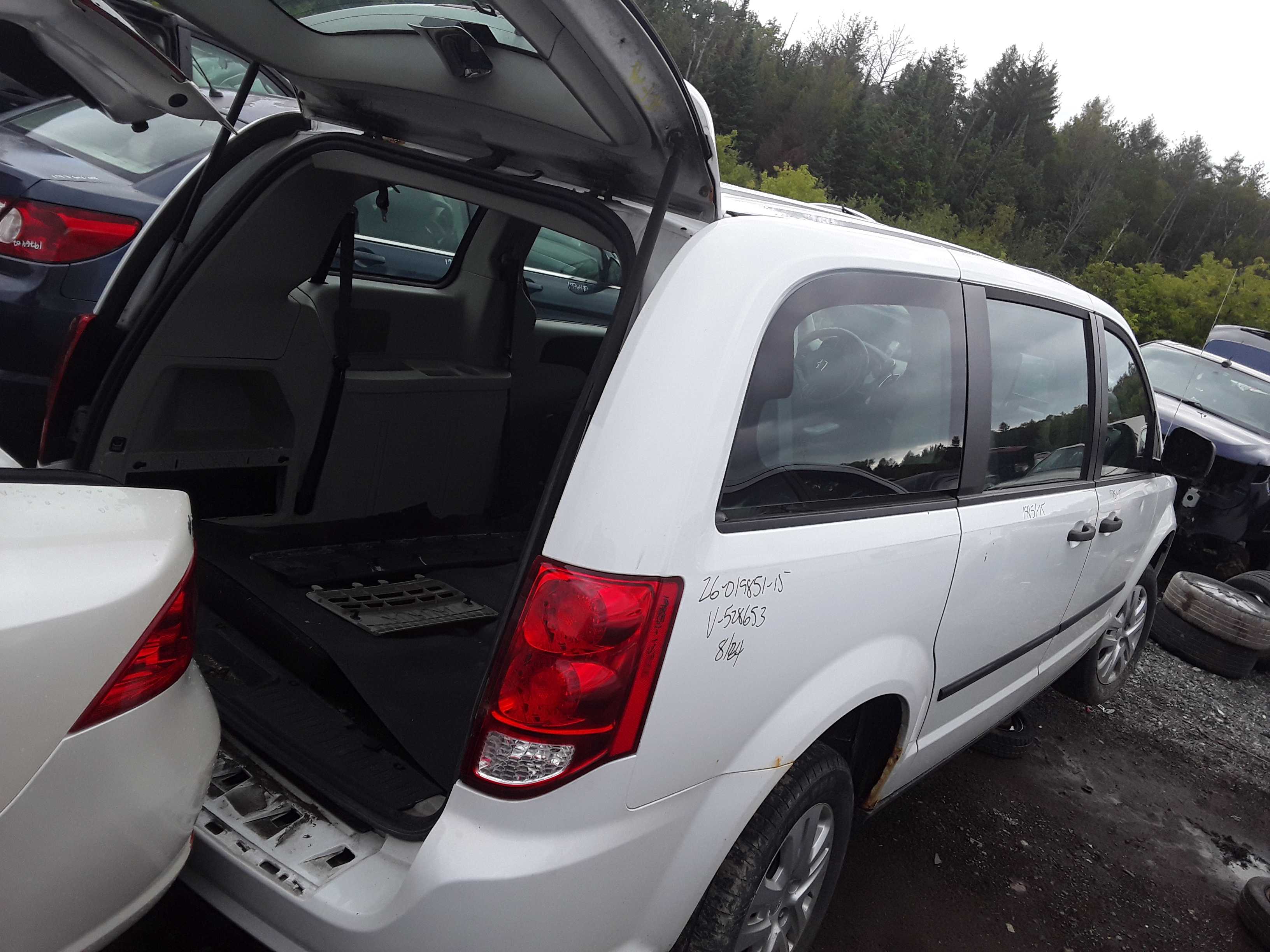 DODGE GRAND CARAVAN 2015