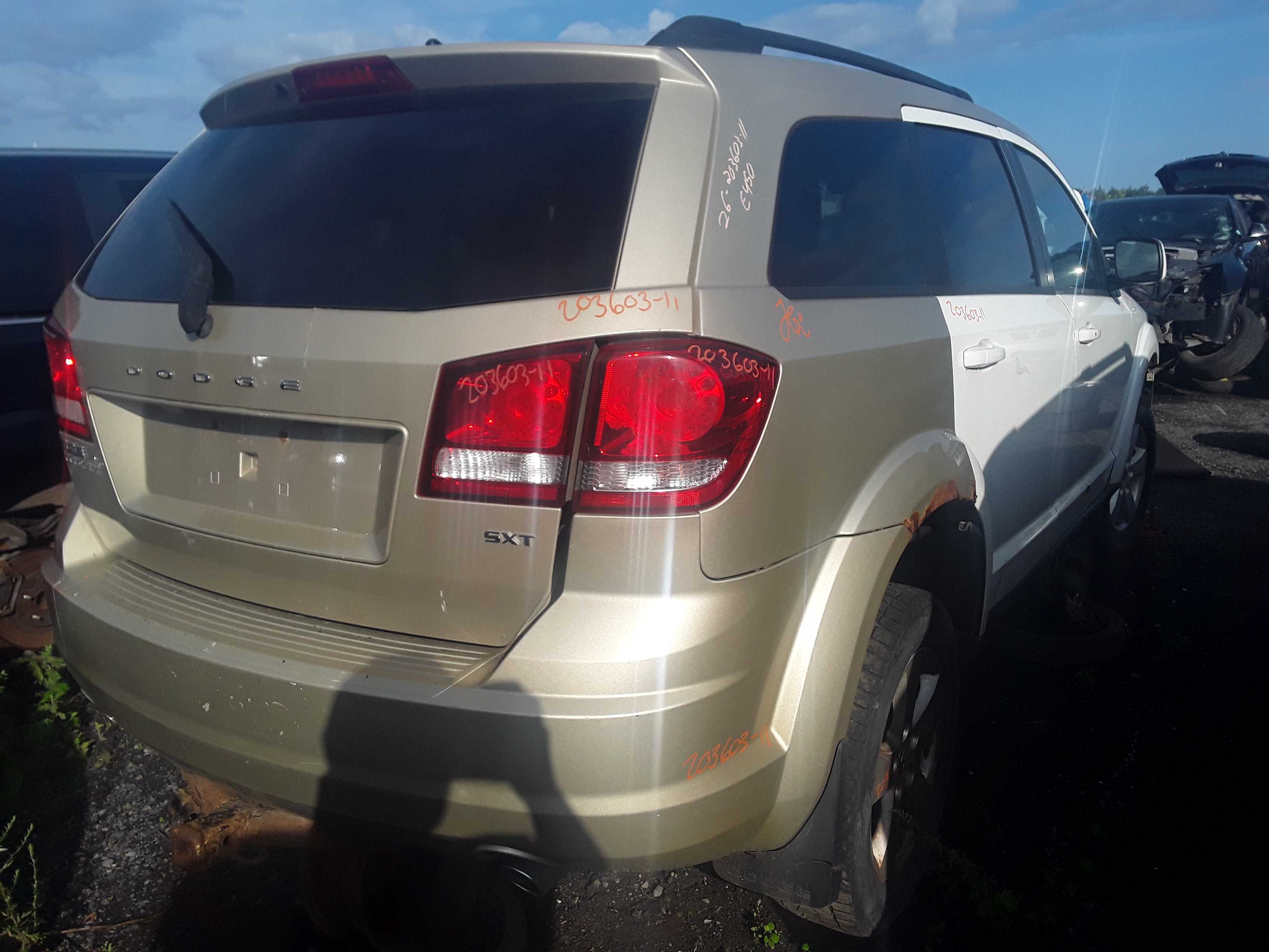 DODGE JOURNEY 2011