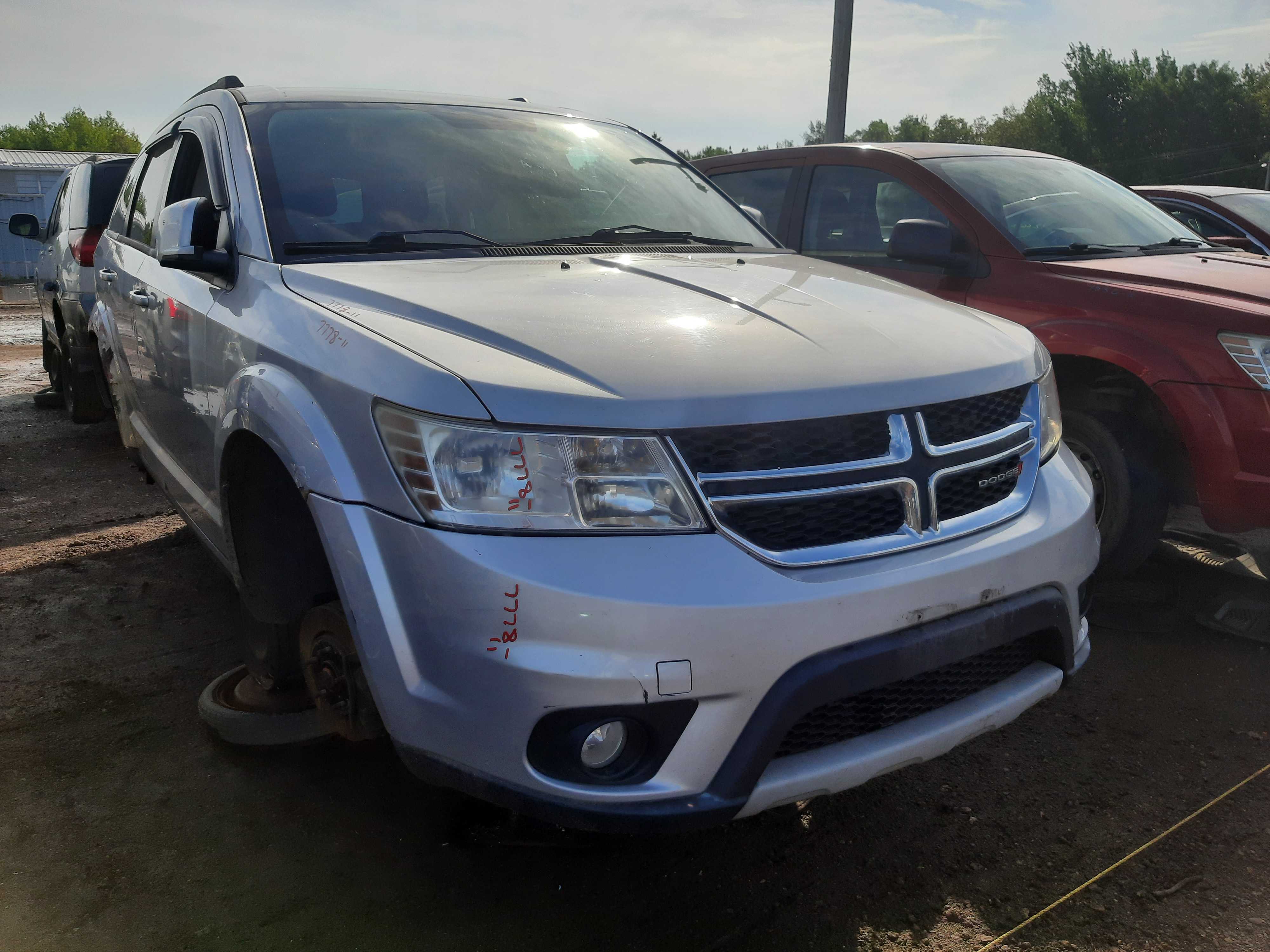 DODGE JOURNEY 2011