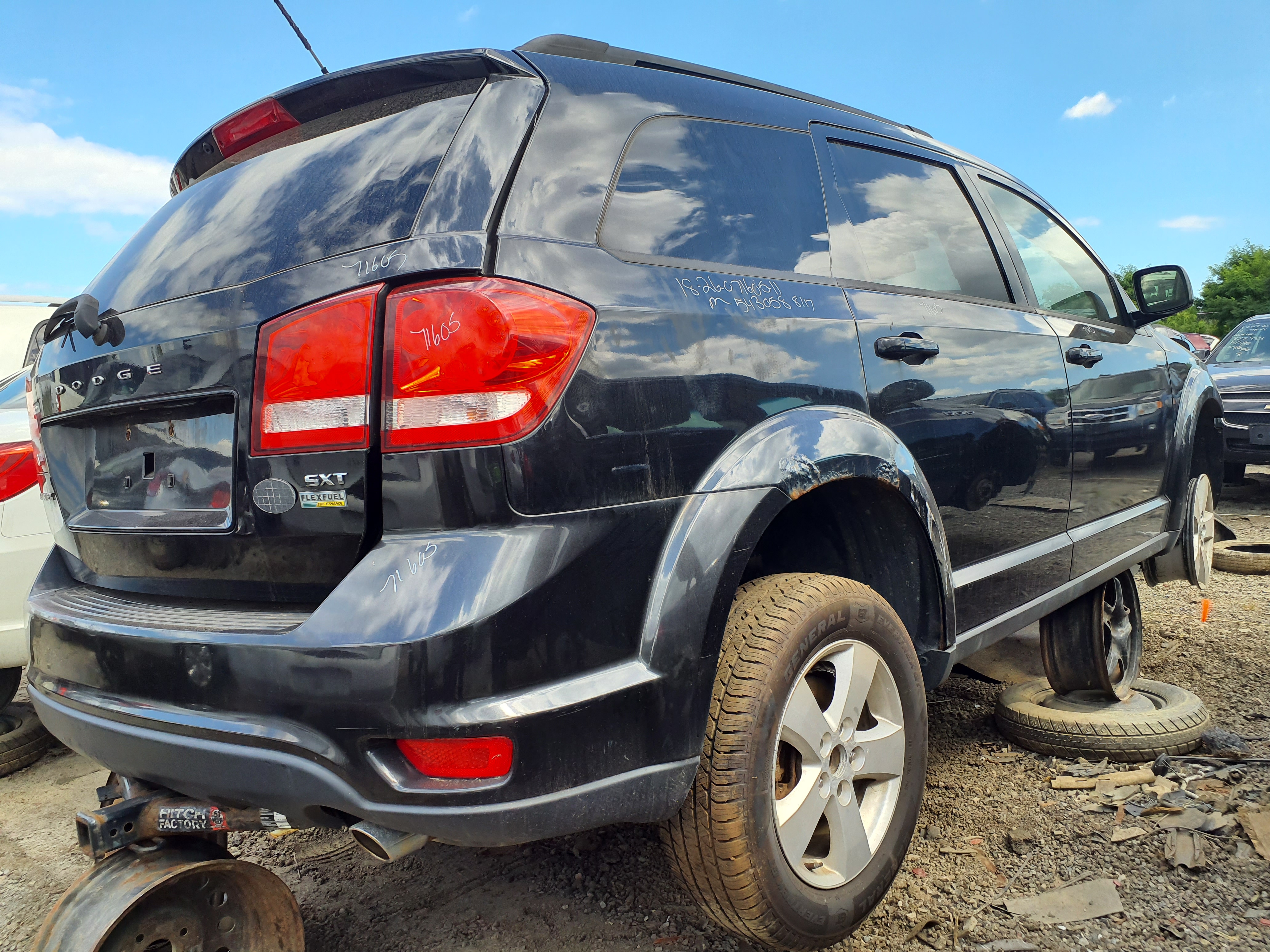 DODGE JOURNEY 2011