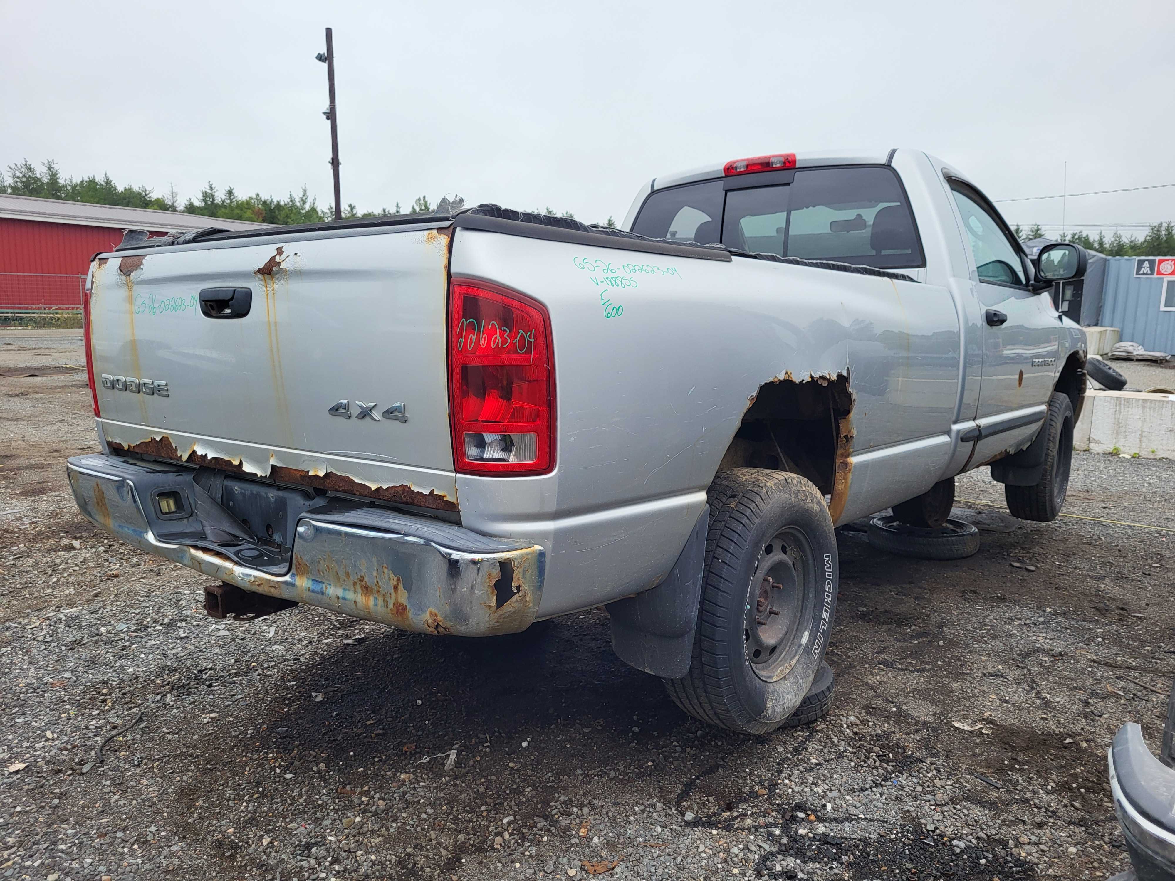 DODGE RAM 1500 2004