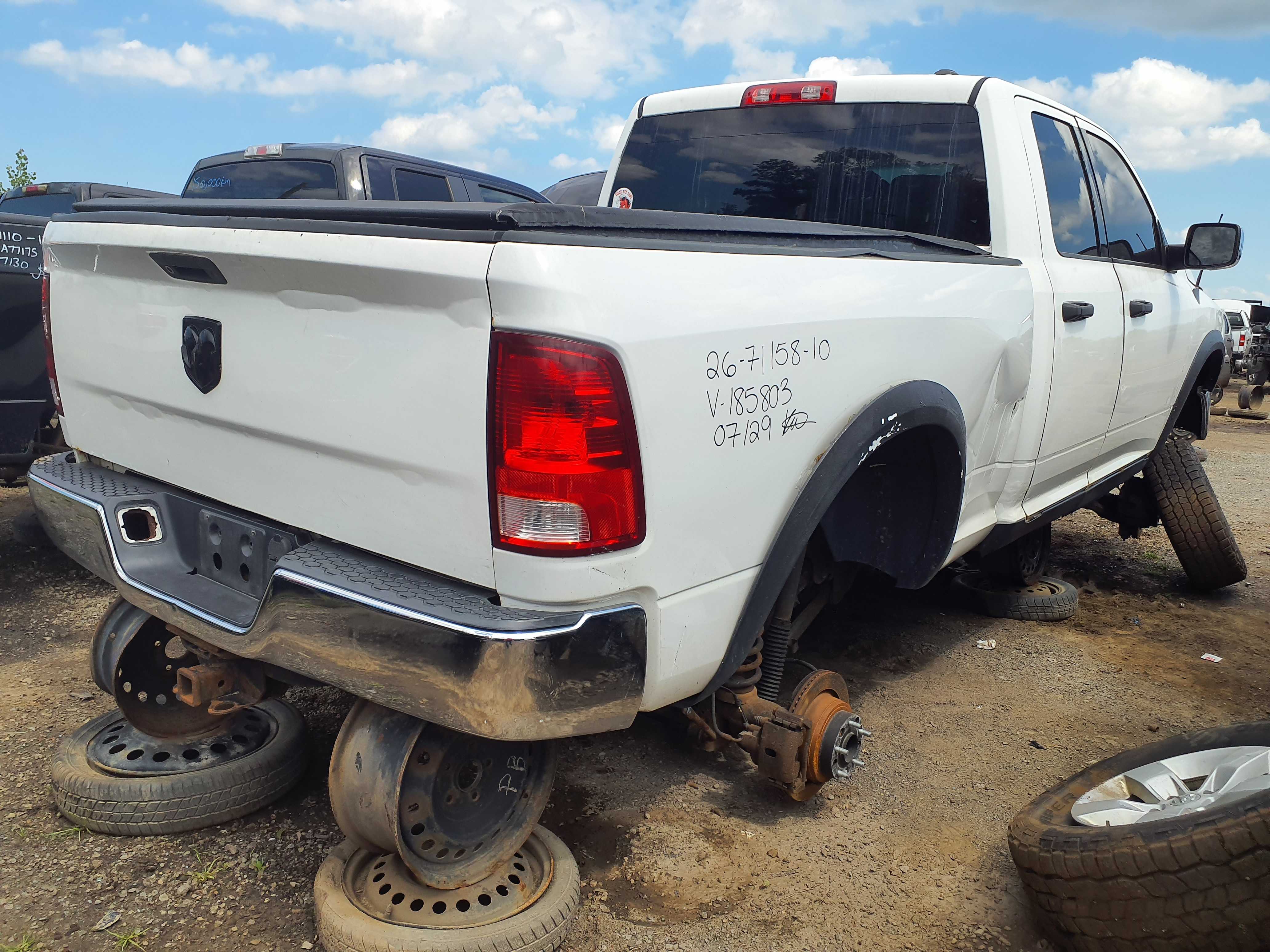 DODGE RAM 1500 2010