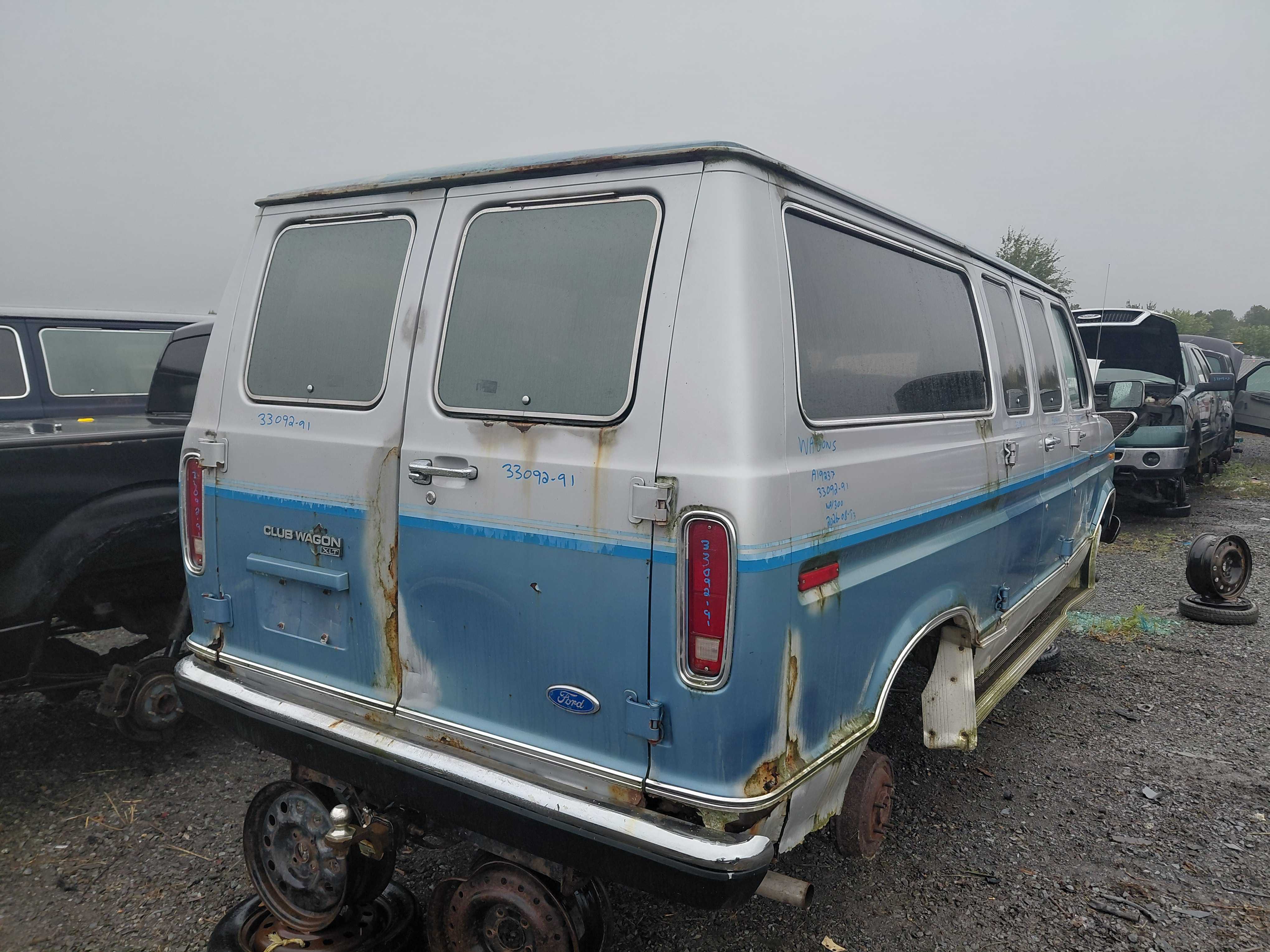 FORD CLUB WAGONS 1991