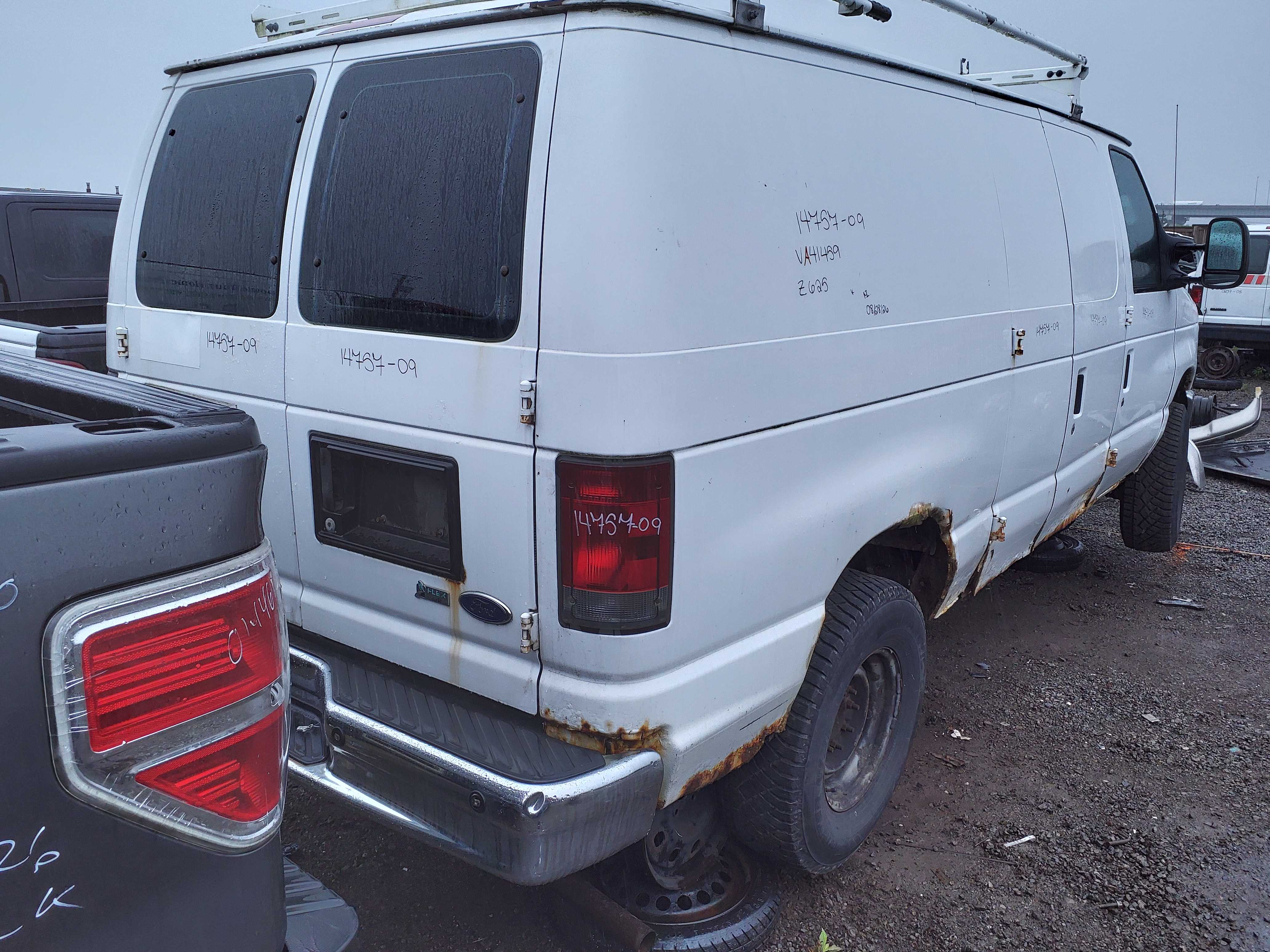 FORD ECONOLINE 2009