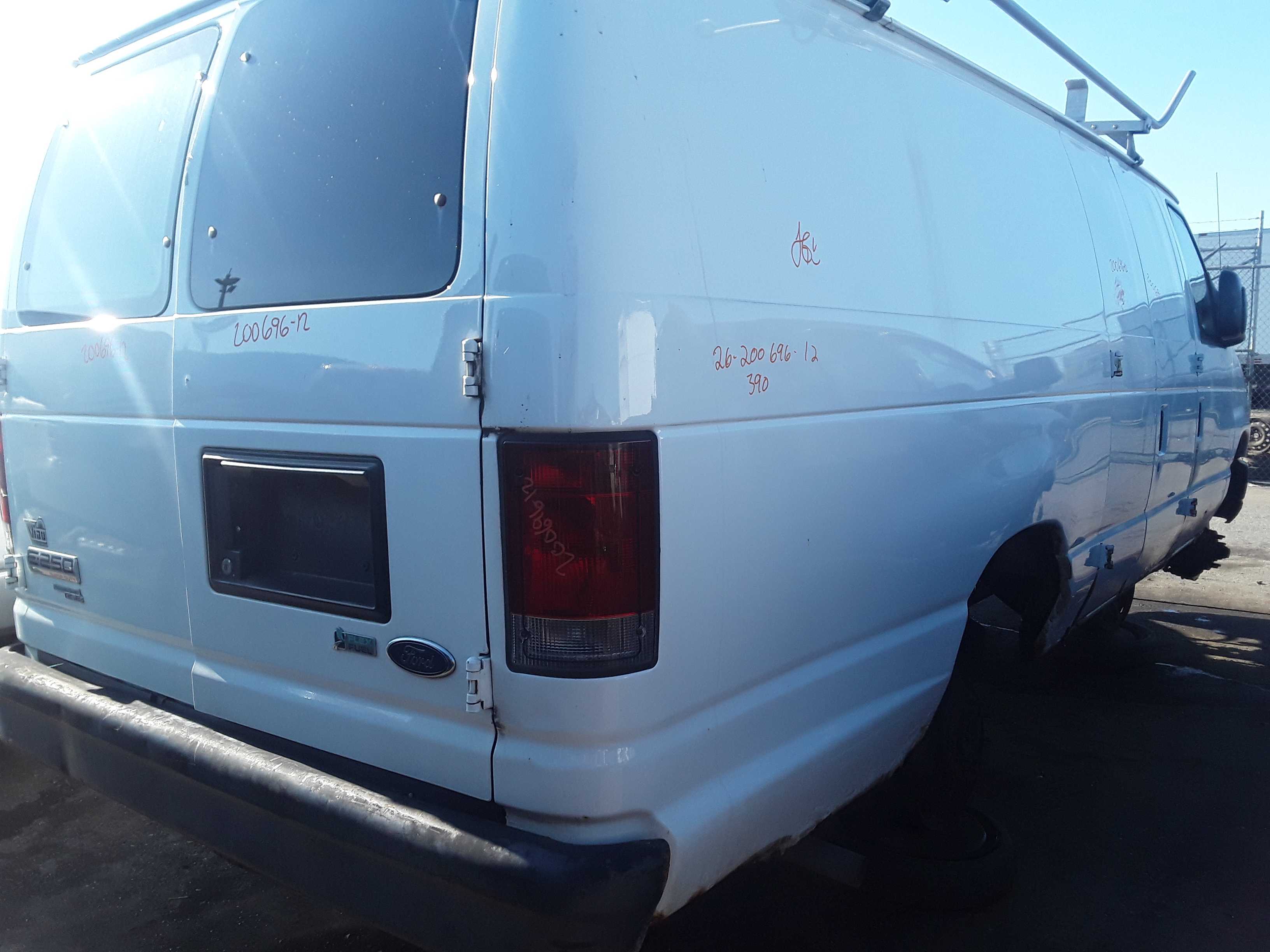 FORD ECONOLINE 2012