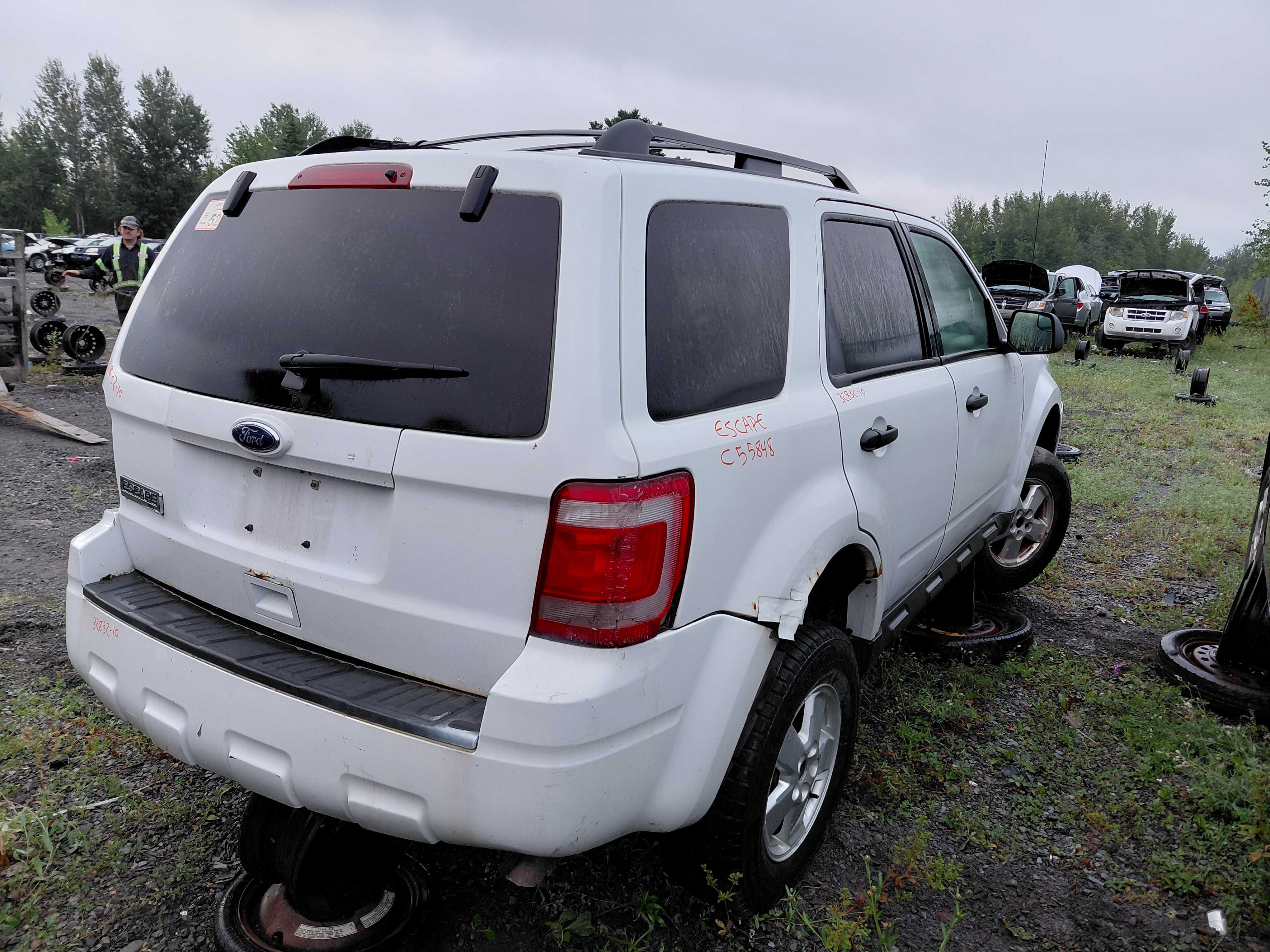 FORD ESCAPE 2010