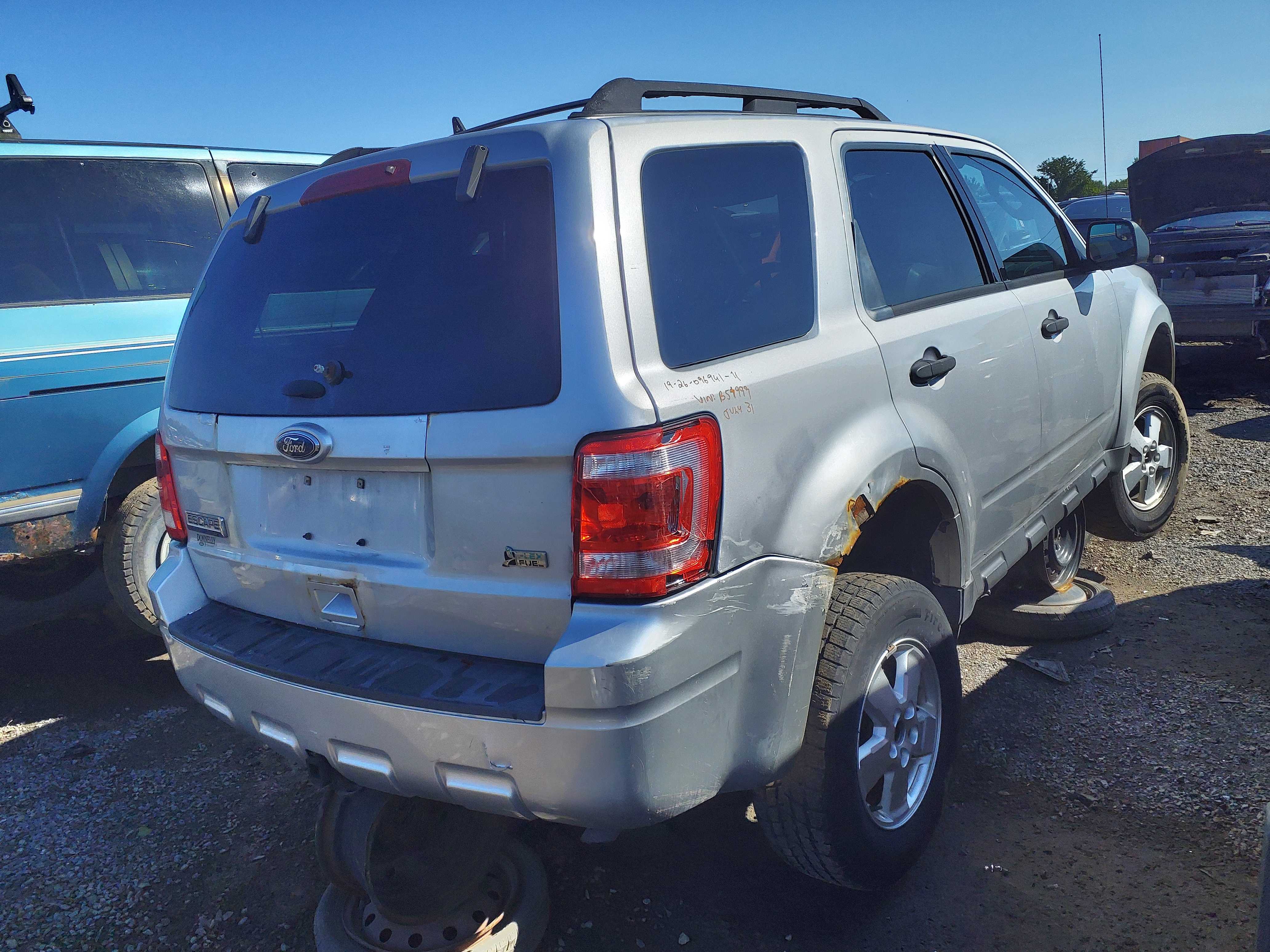 FORD ESCAPE 2011