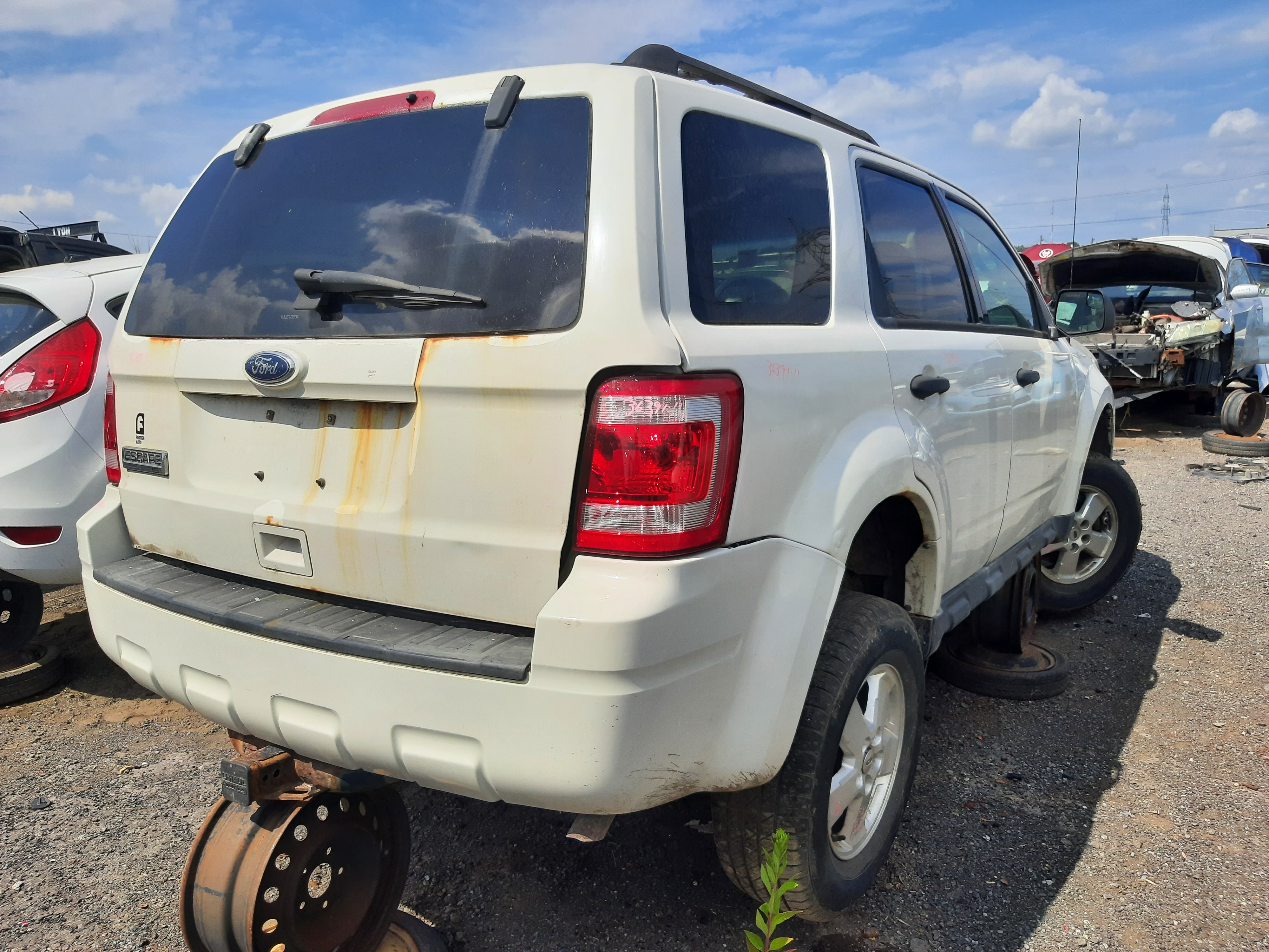 FORD ESCAPE 2011