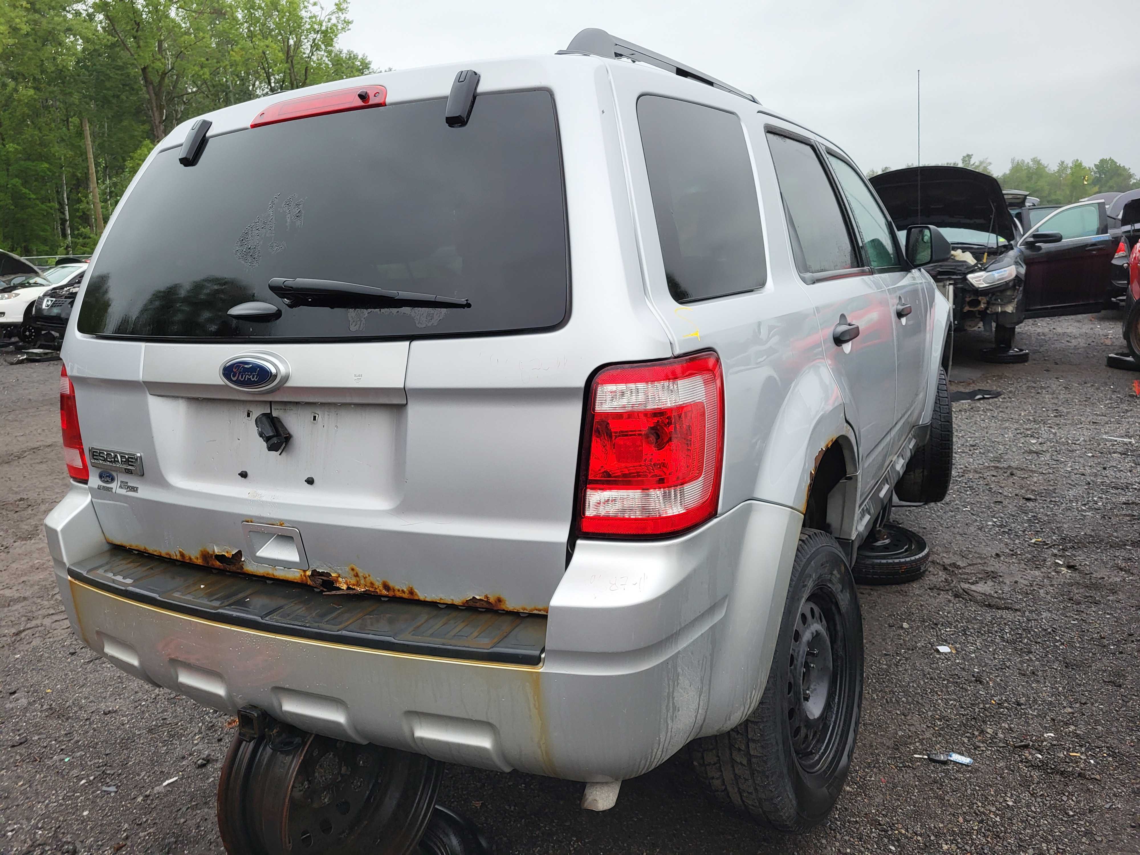 FORD ESCAPE 2011