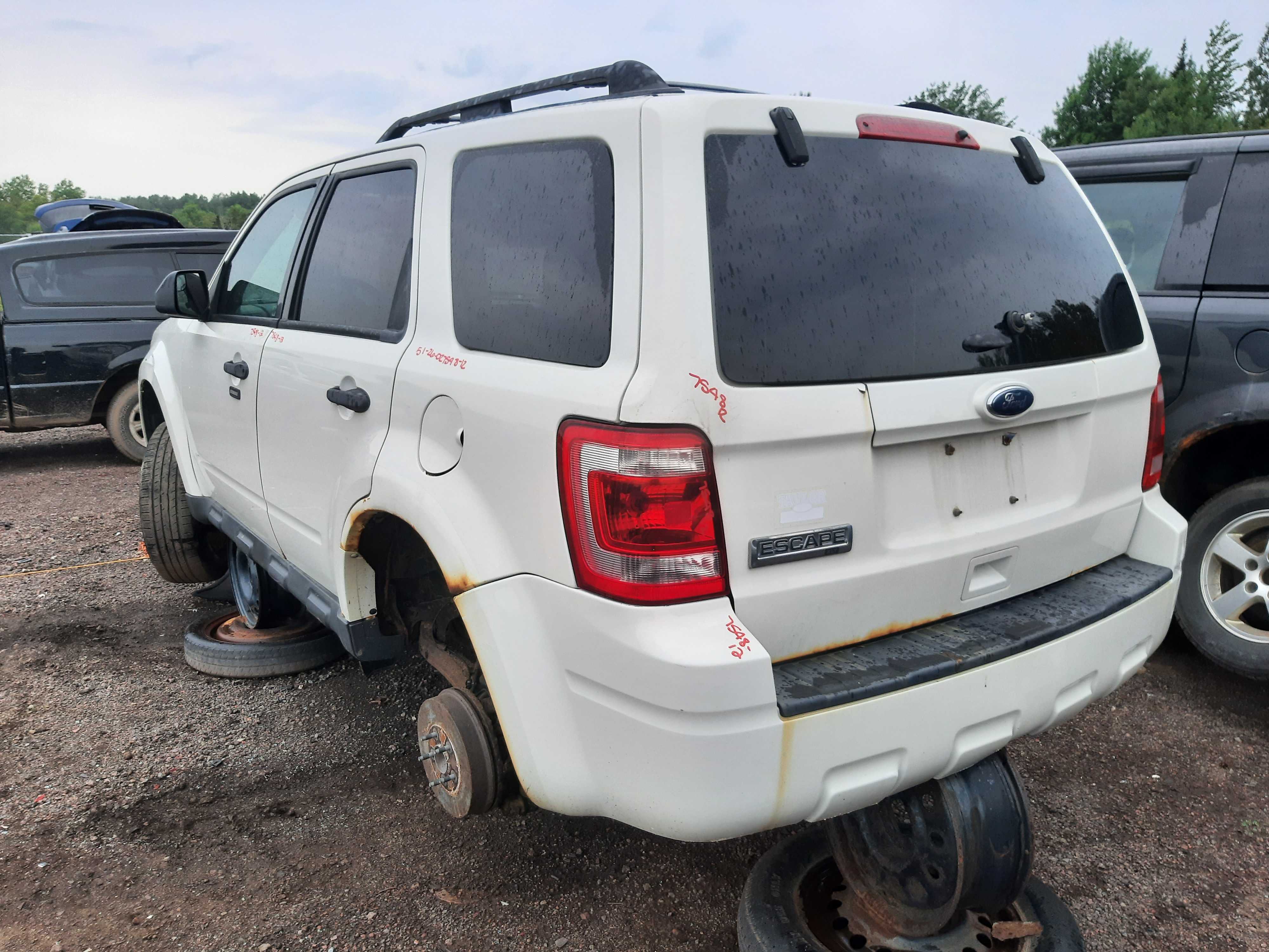 FORD ESCAPE 2012