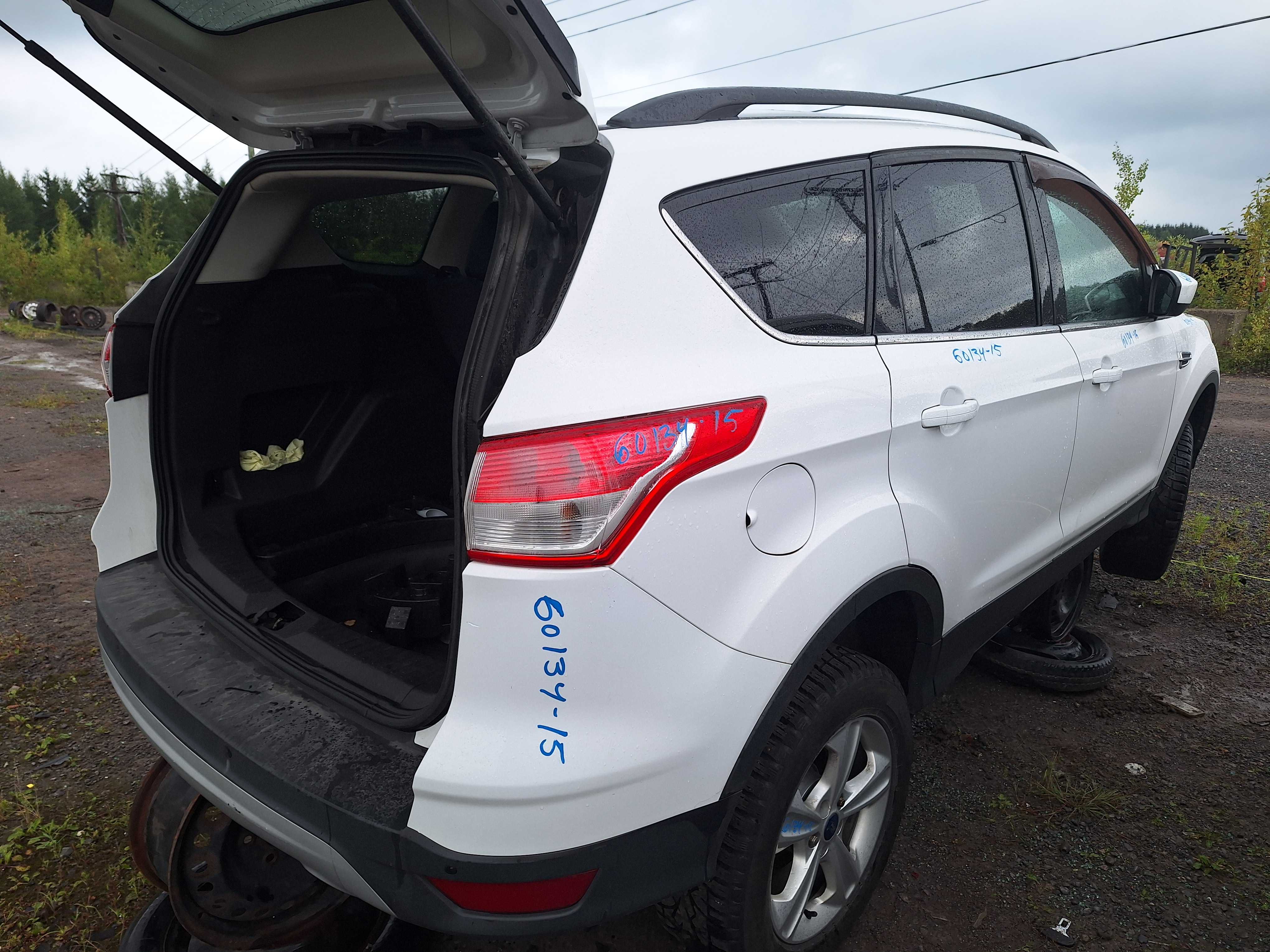 FORD ESCAPE 2015