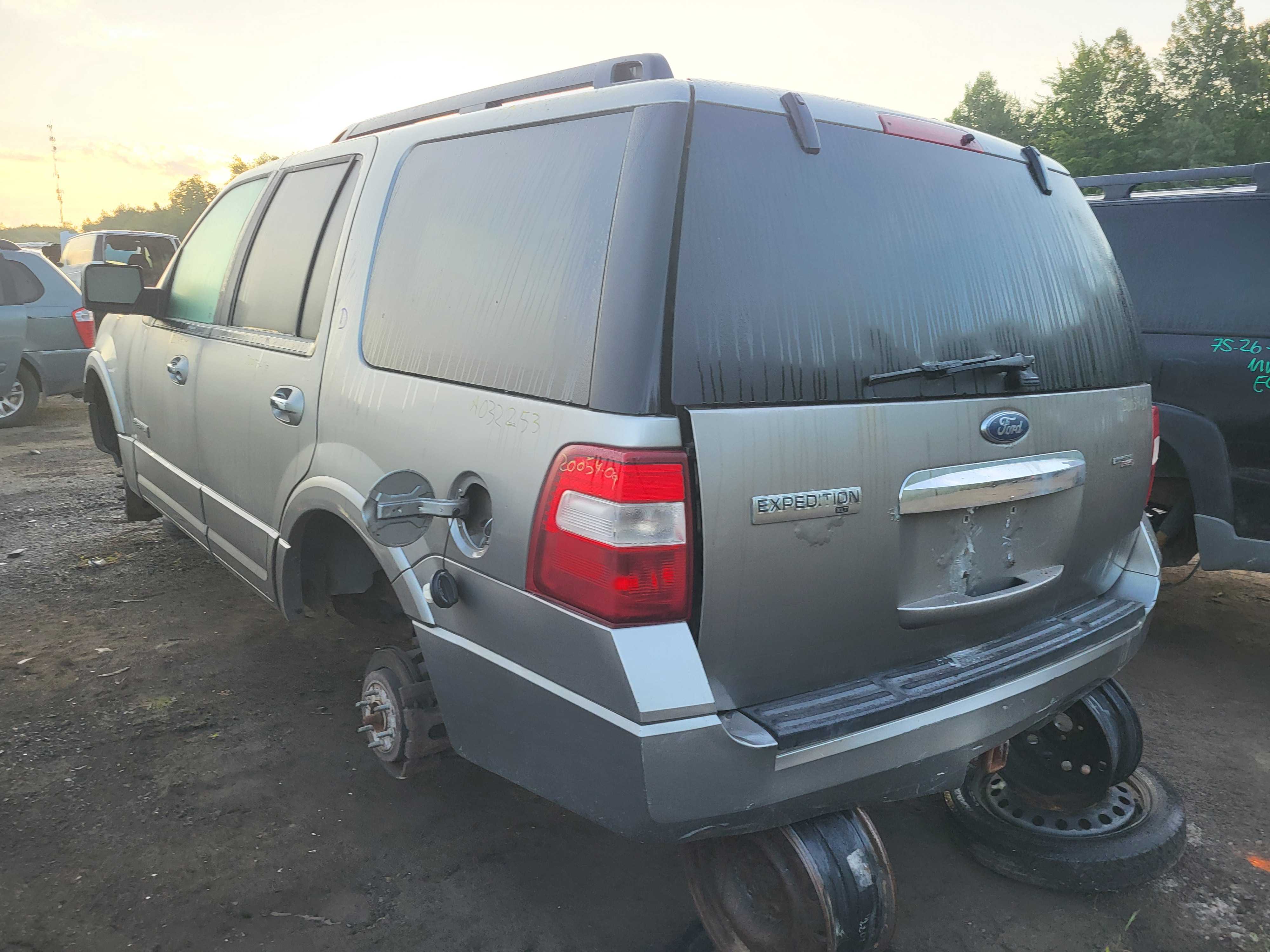 FORD EXPEDITION 2008