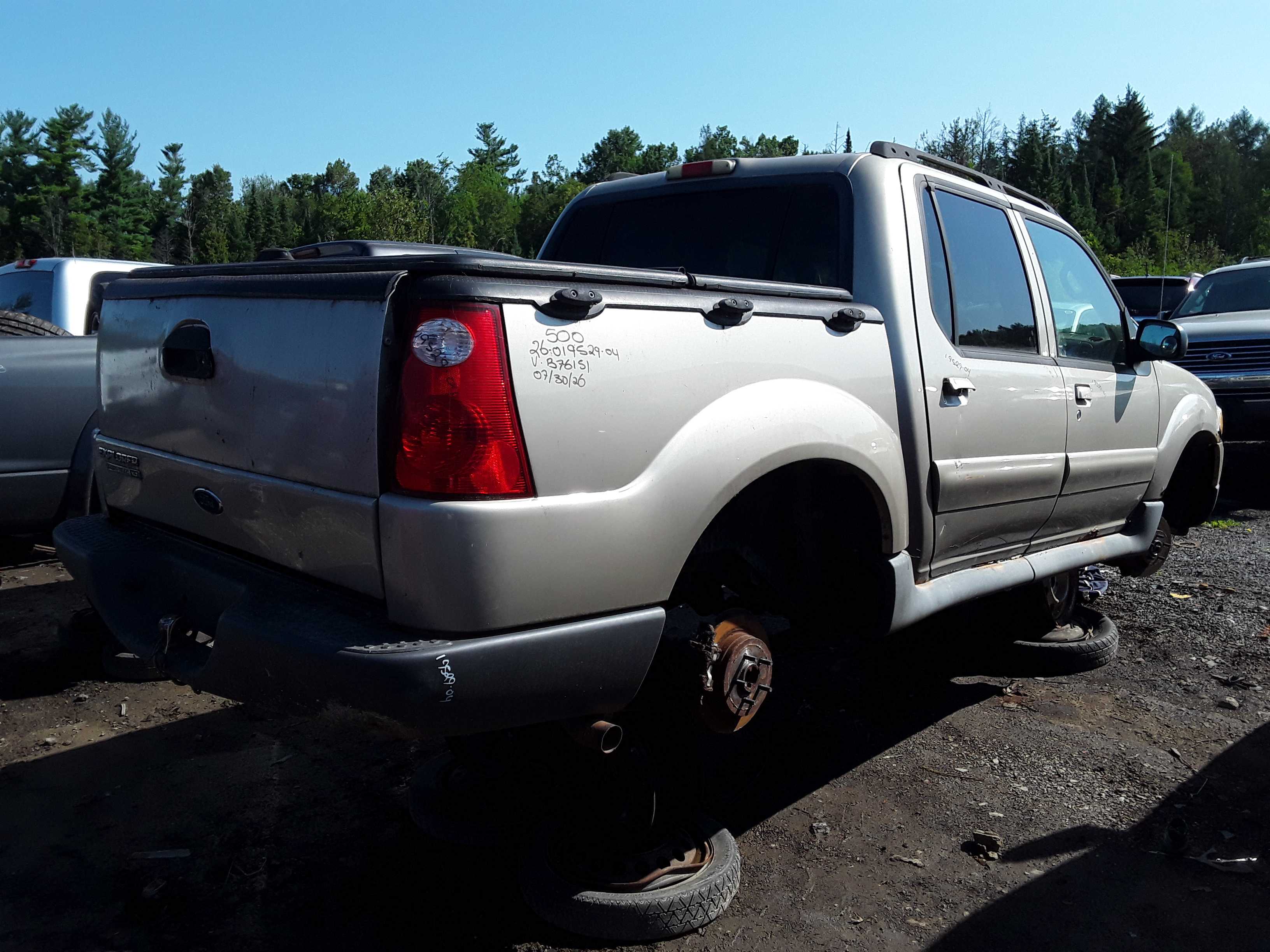 FORD EXPLORER 2004