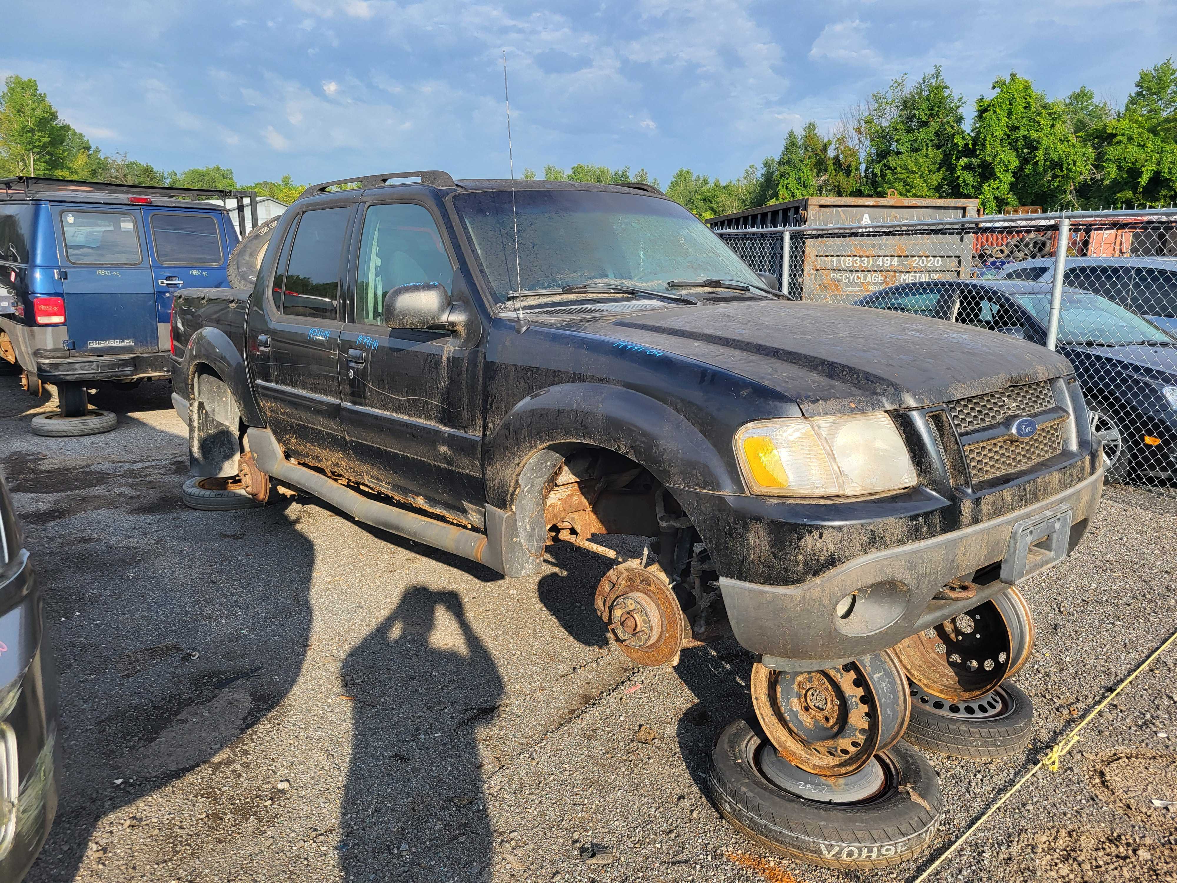 FORD EXPLORER 2004