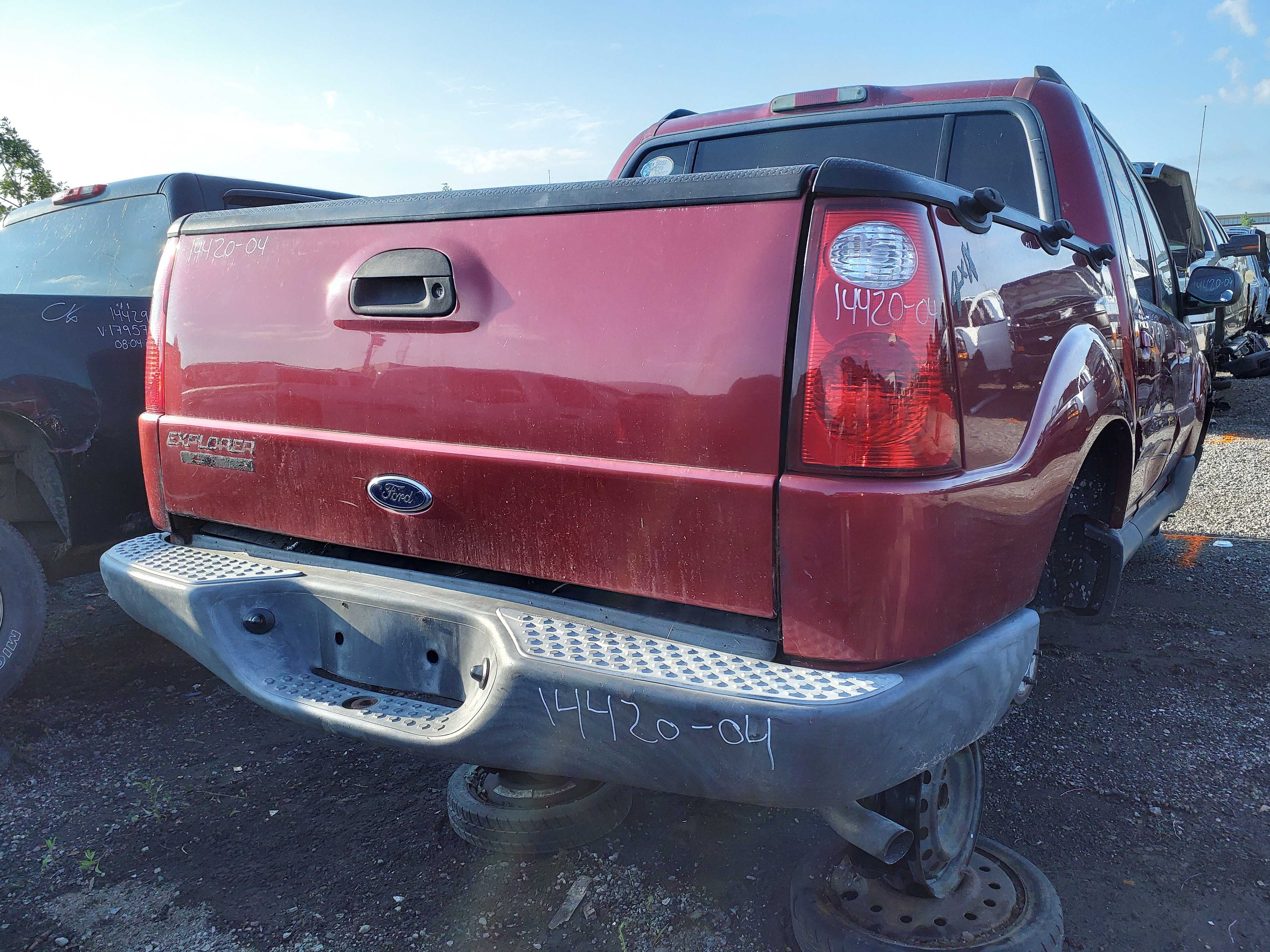 FORD EXPLORER 2004