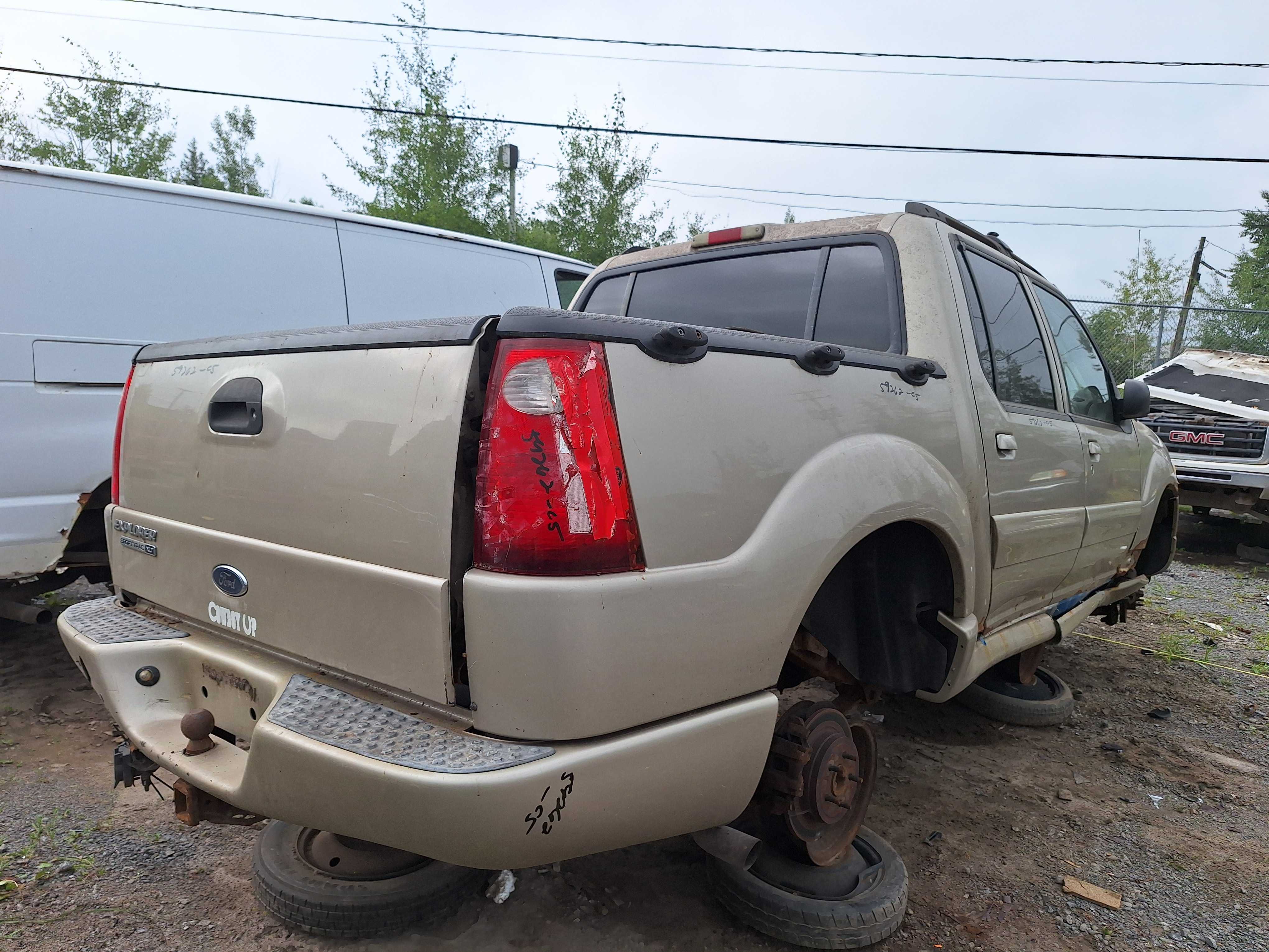 FORD EXPLORER 2005