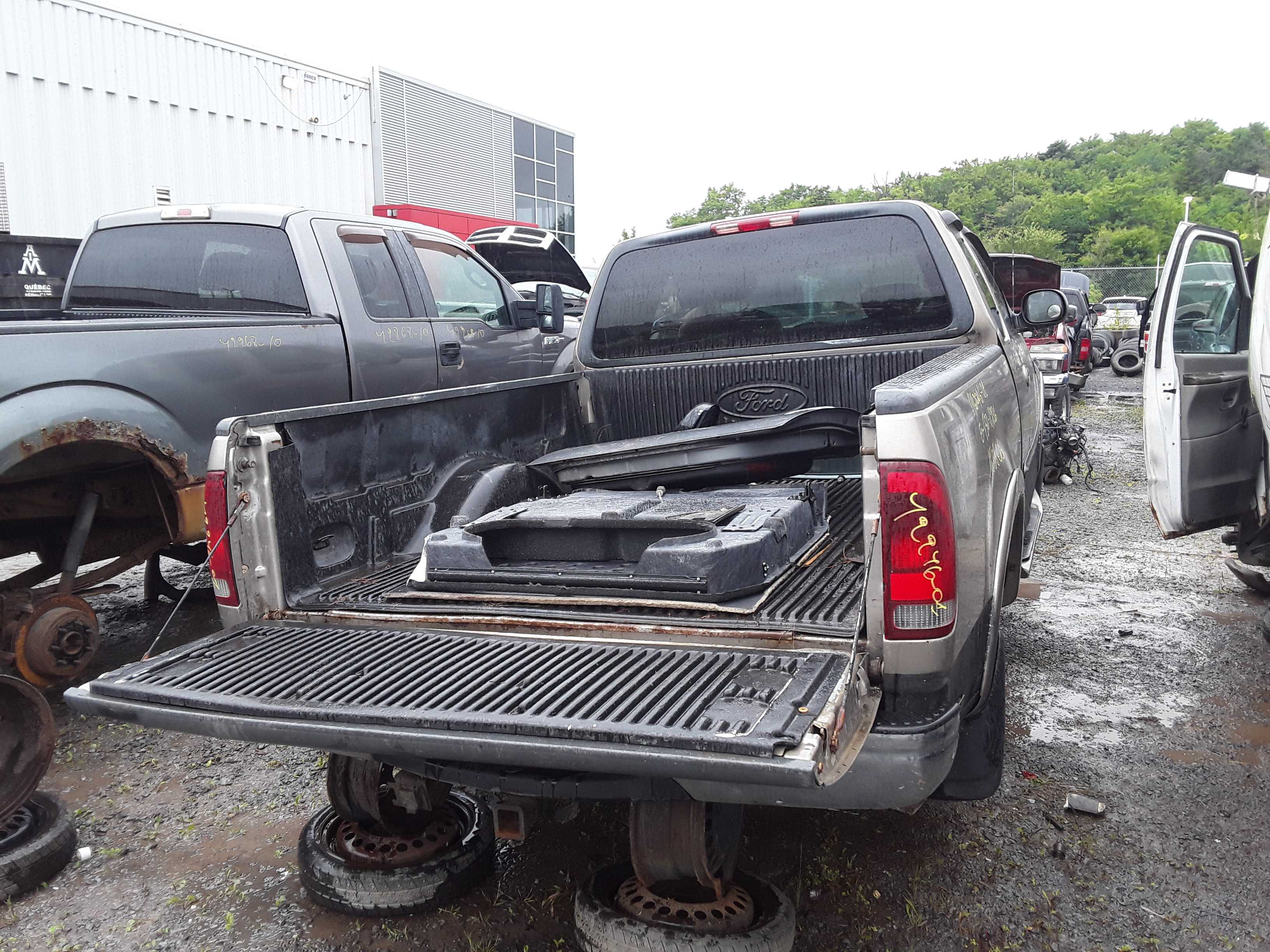 FORD F-150 2001