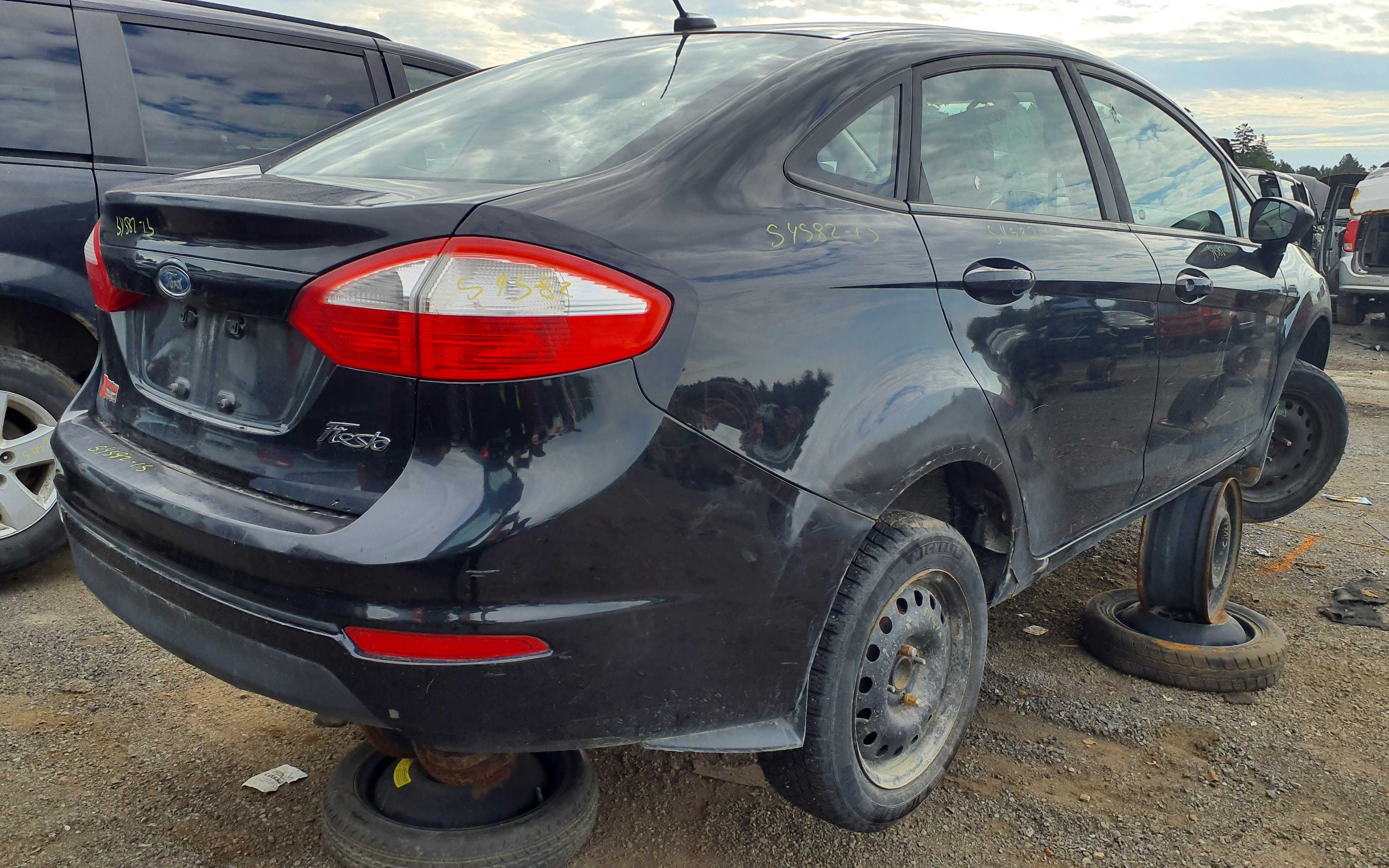FORD FIESTA 2015