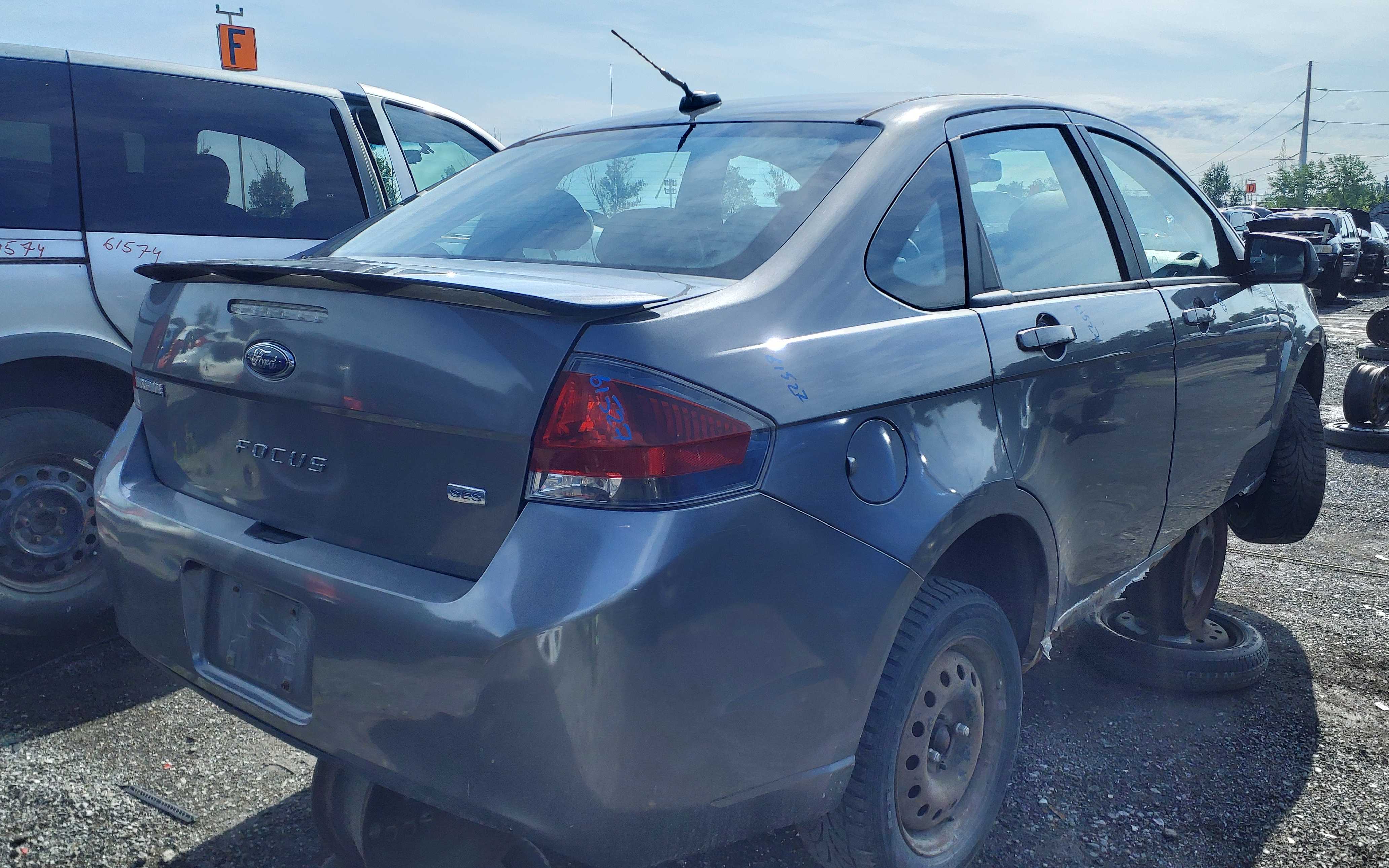 FORD FOCUS 2010