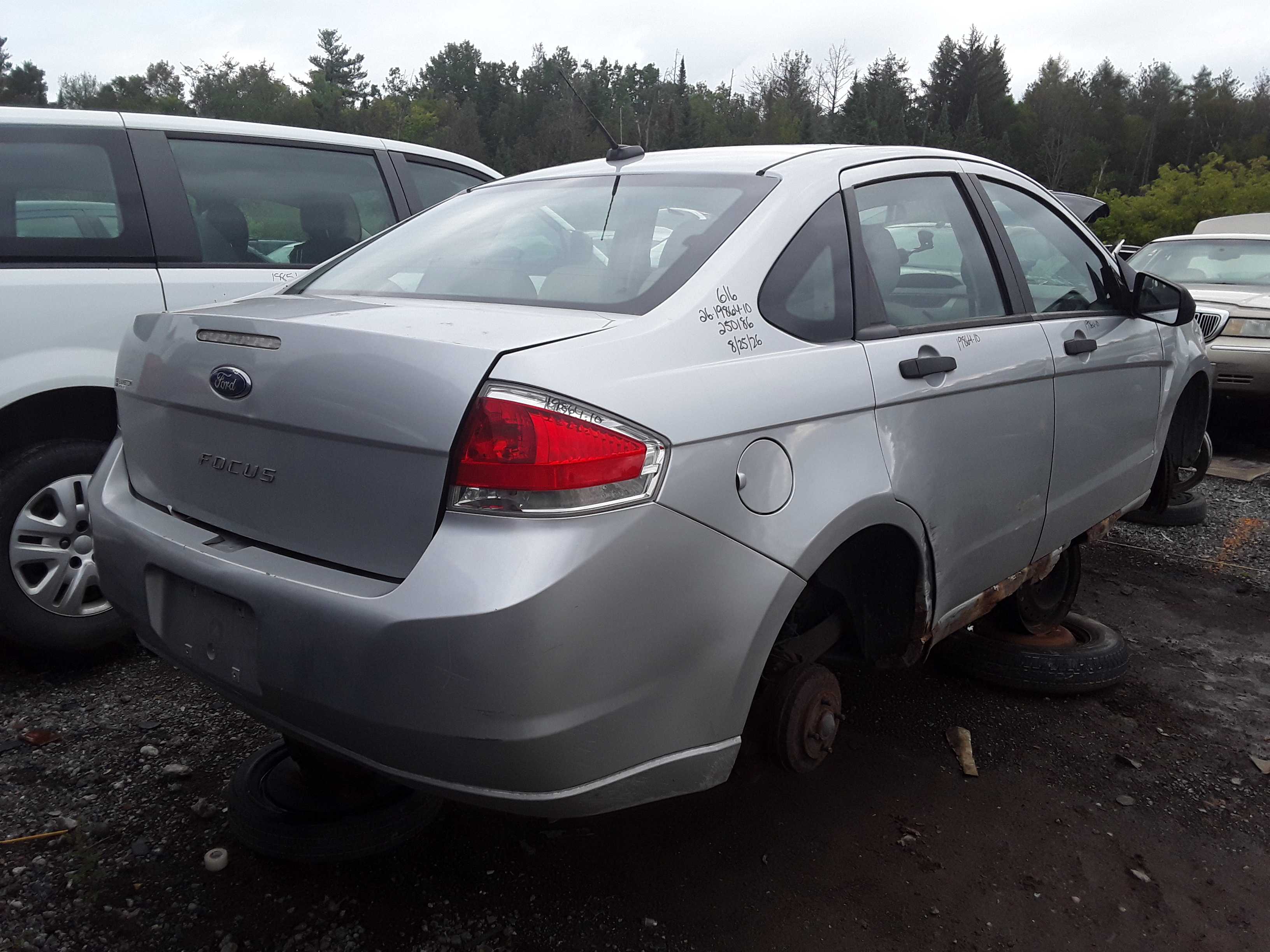 FORD FOCUS 2010