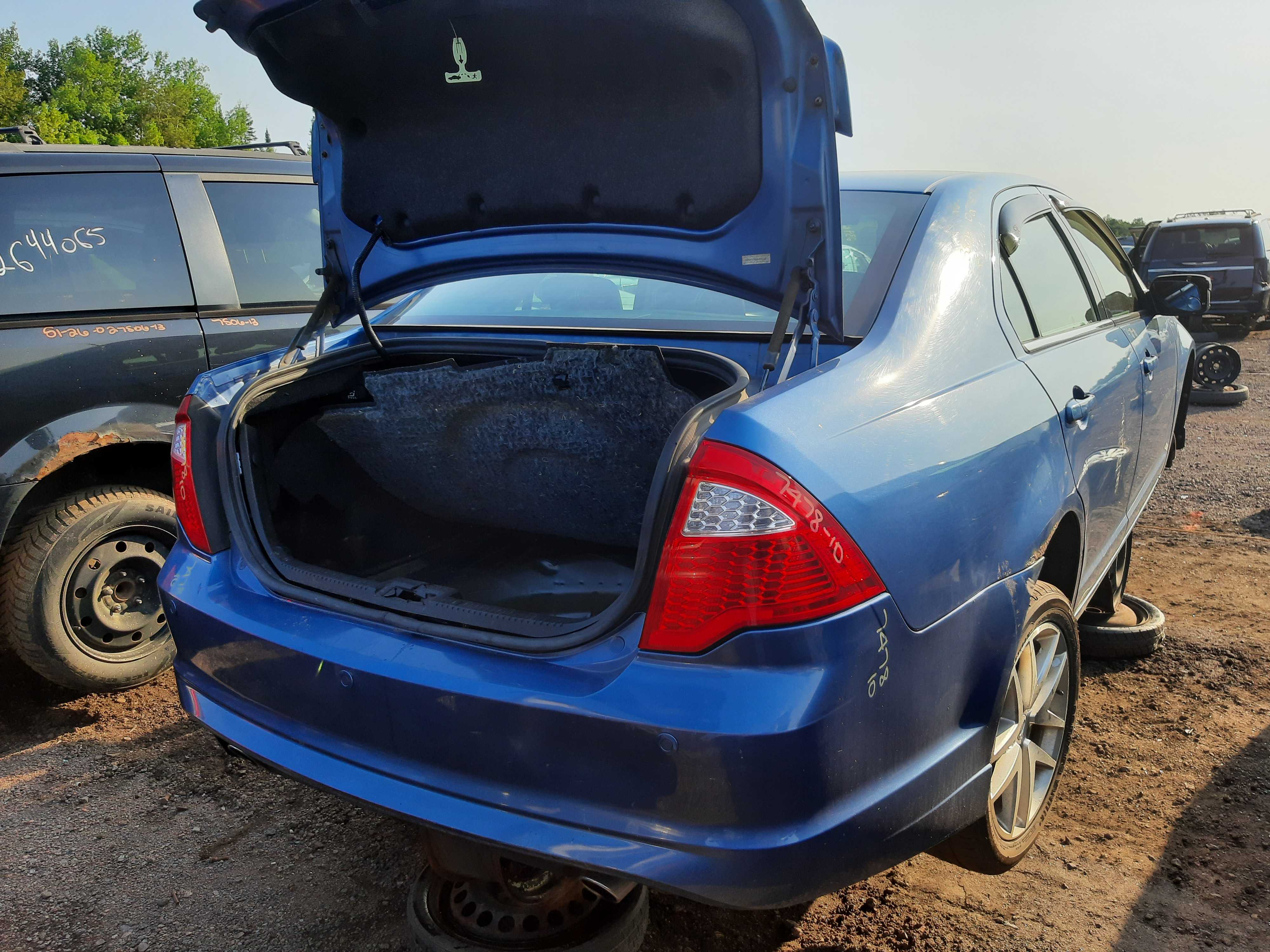 FORD FUSION 2010