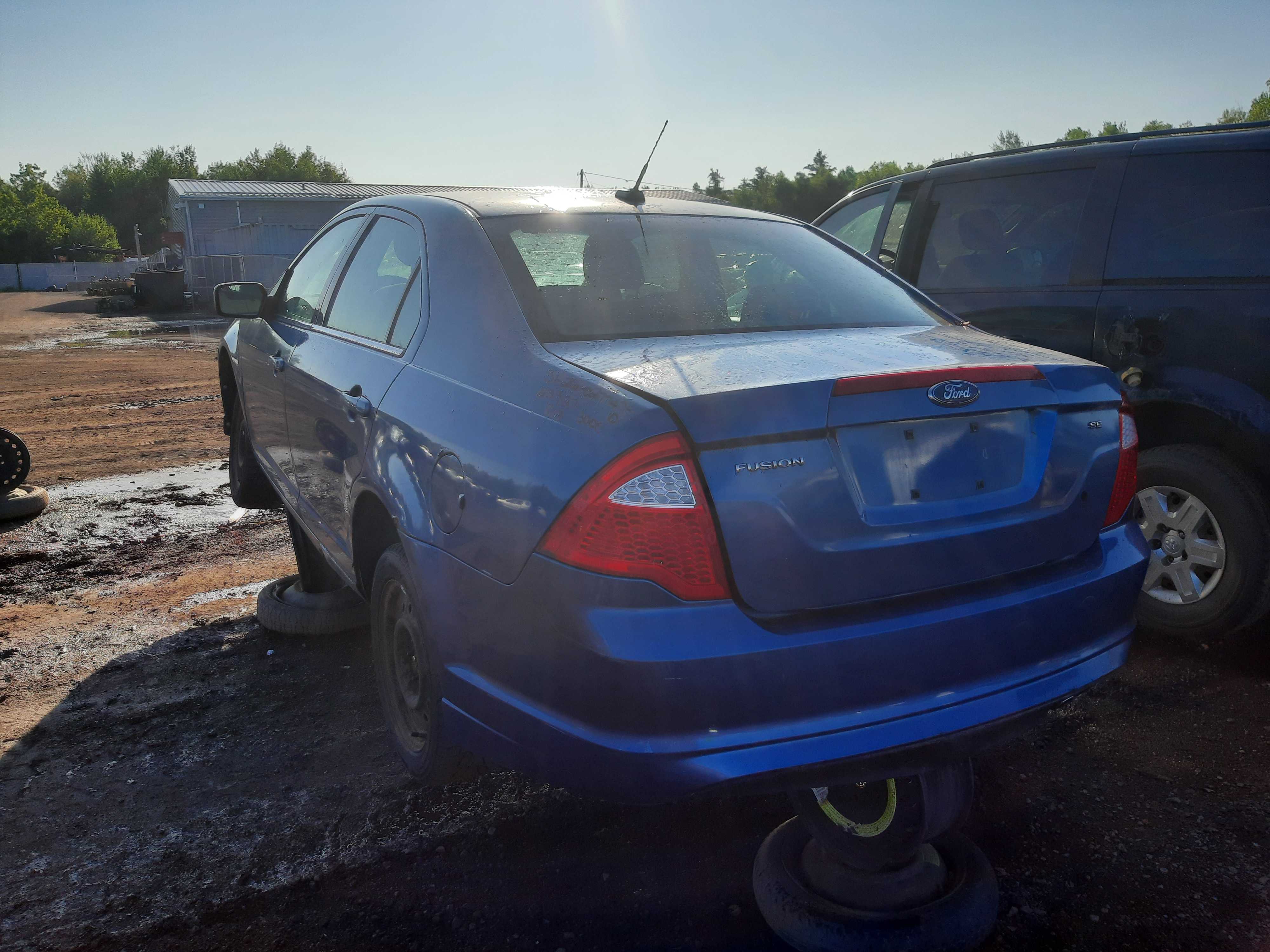 FORD FUSION 2010