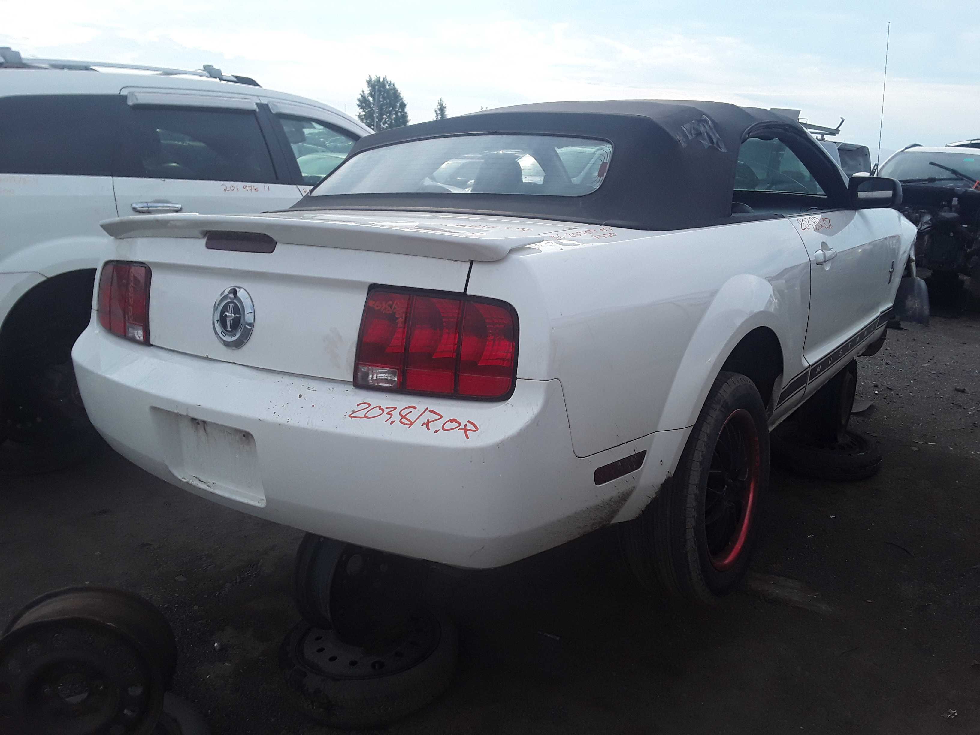 FORD MUSTANG 2007