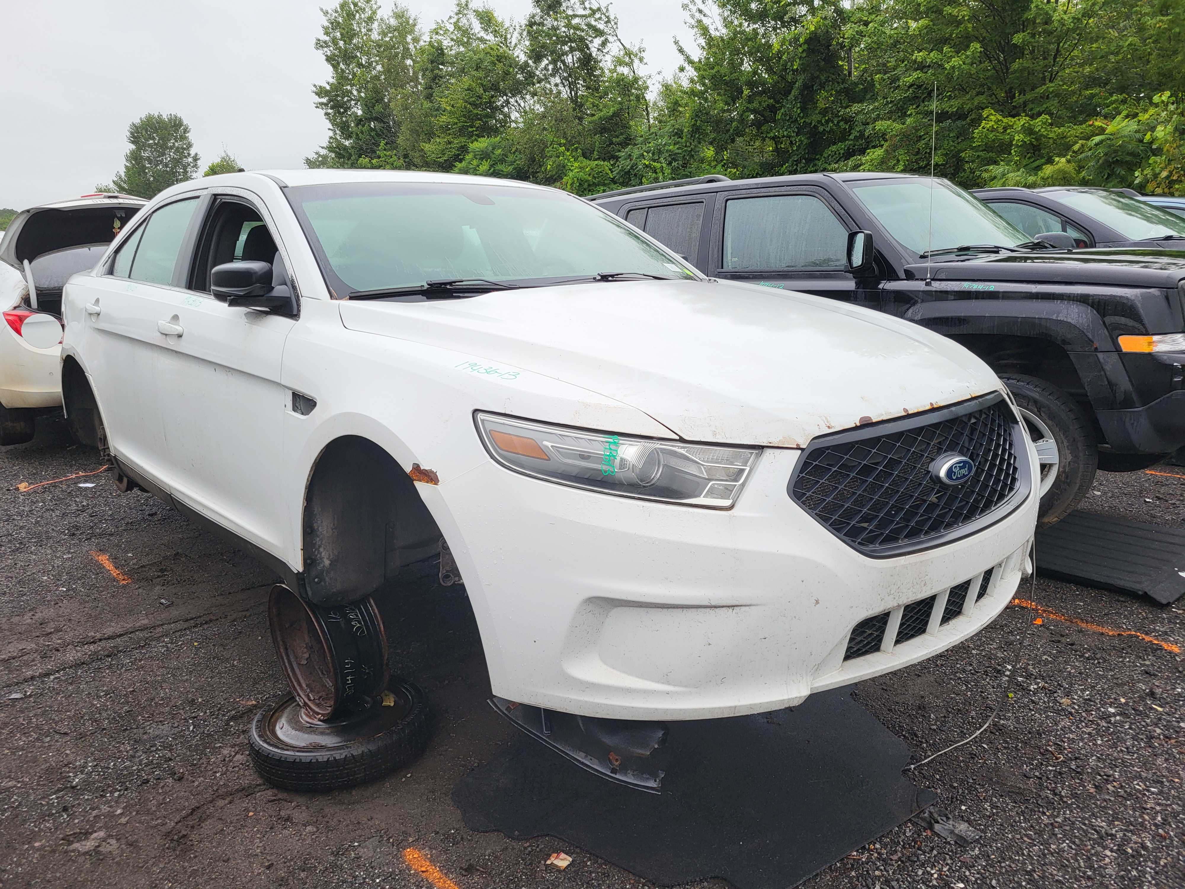 FORD POLICE INTERCEPTOR 2013