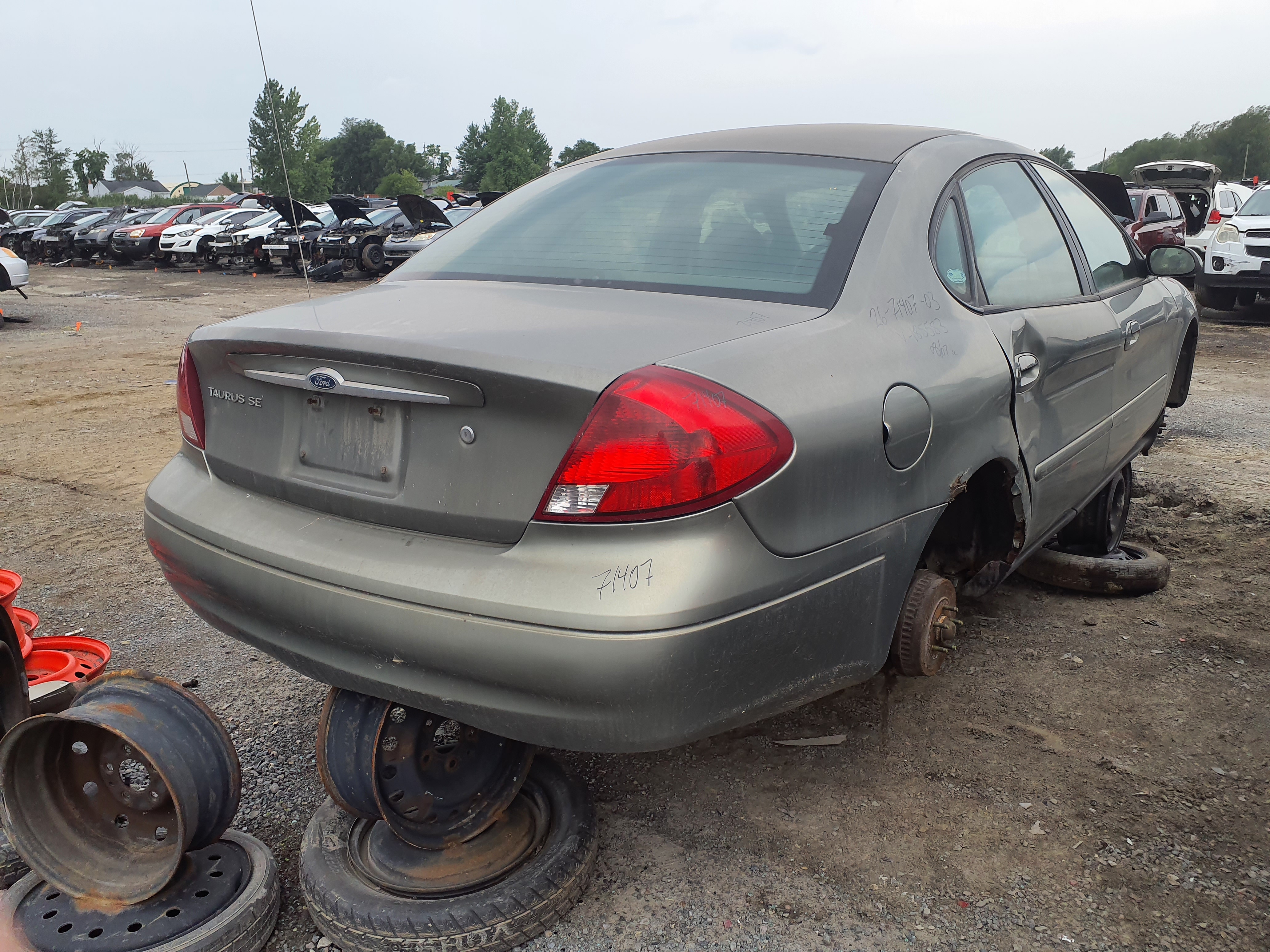 FORD TAURUS 2003