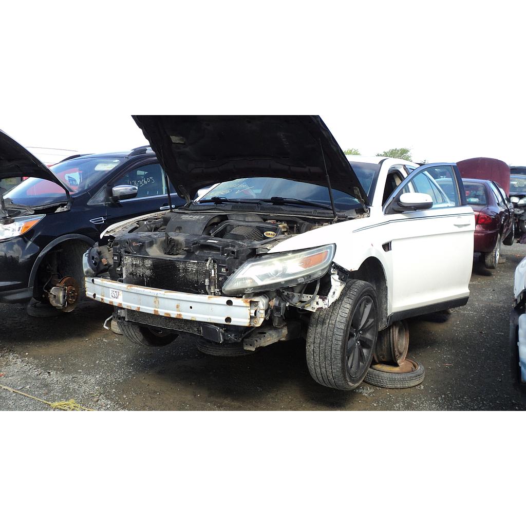 FORD TAURUS 2011