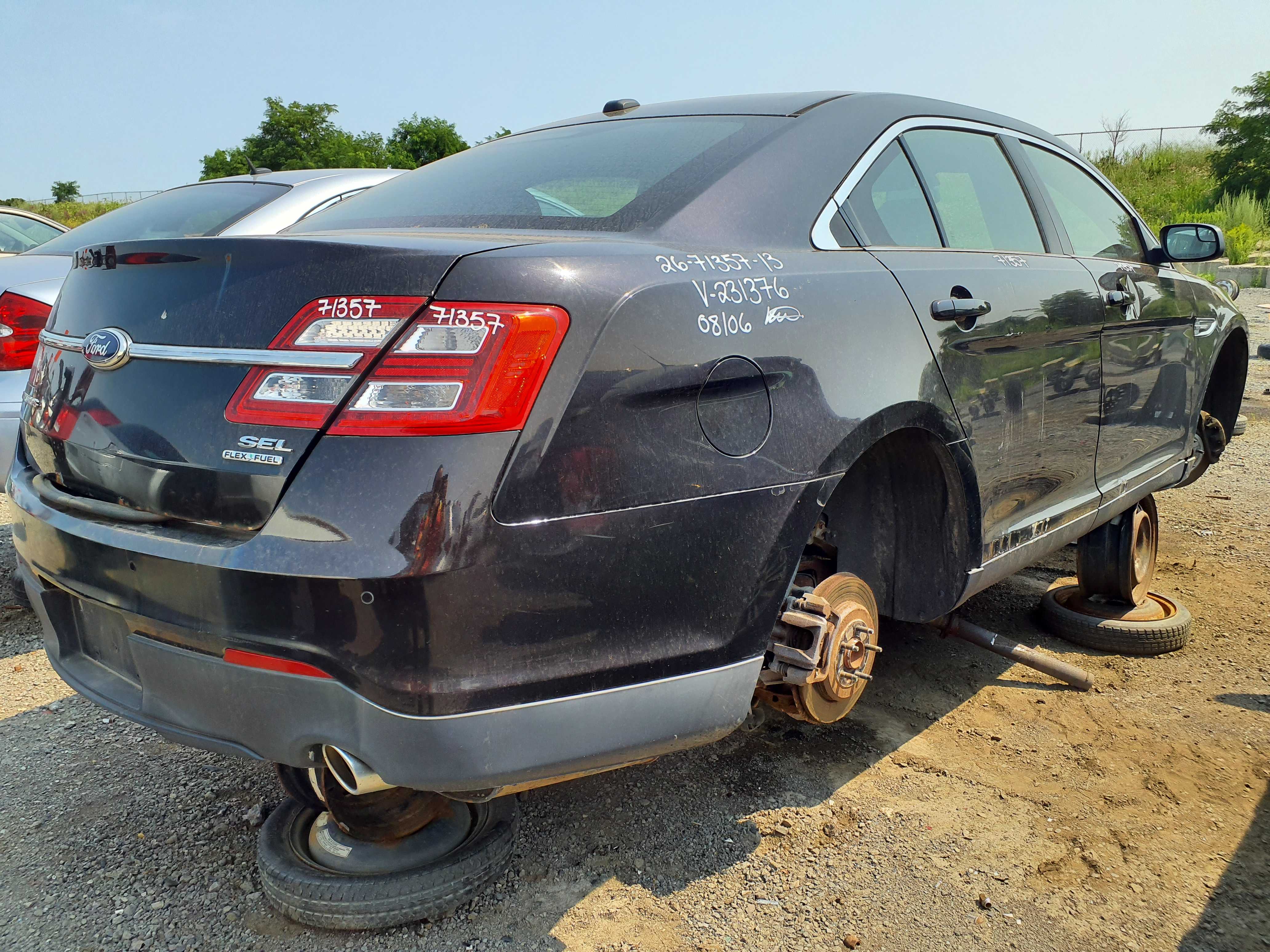 FORD TAURUS 2013