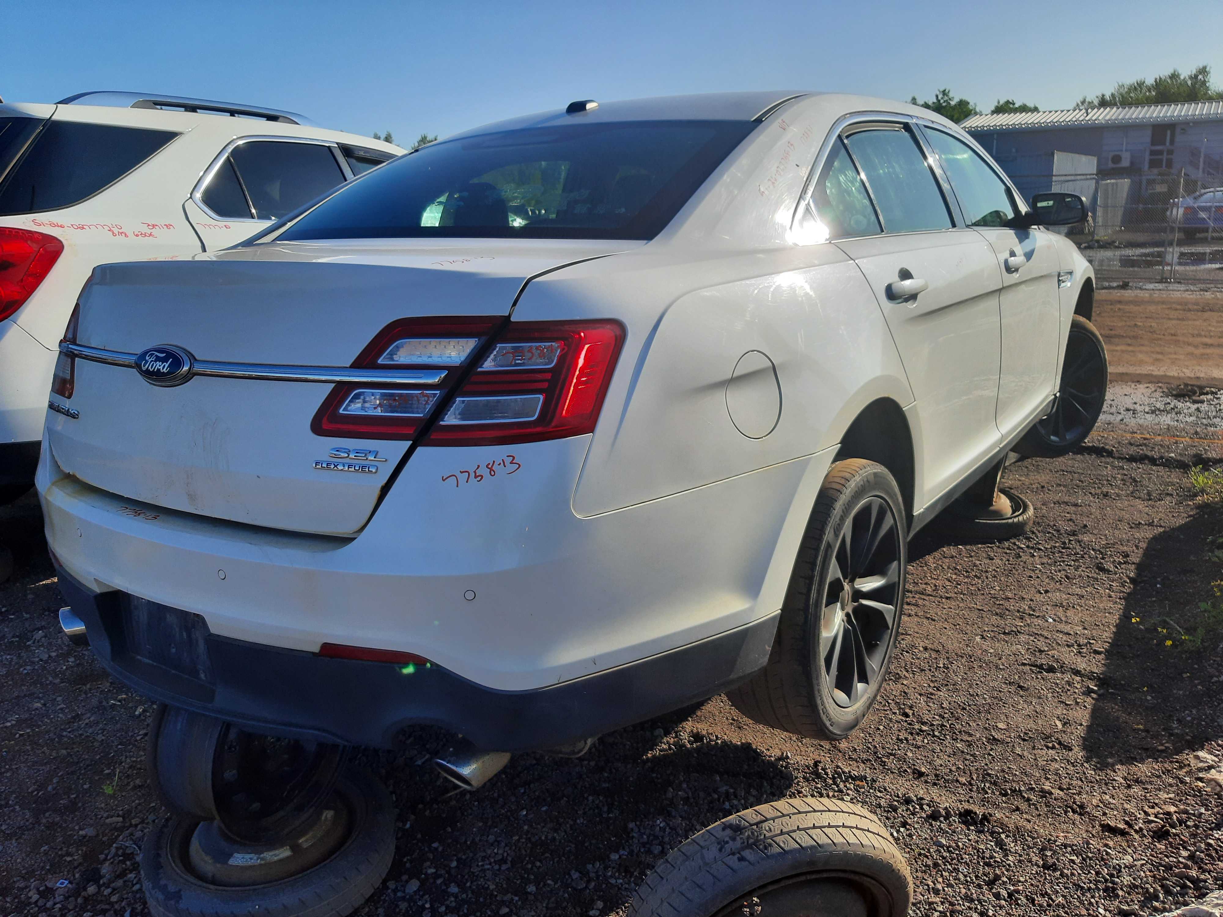FORD TAURUS 2013