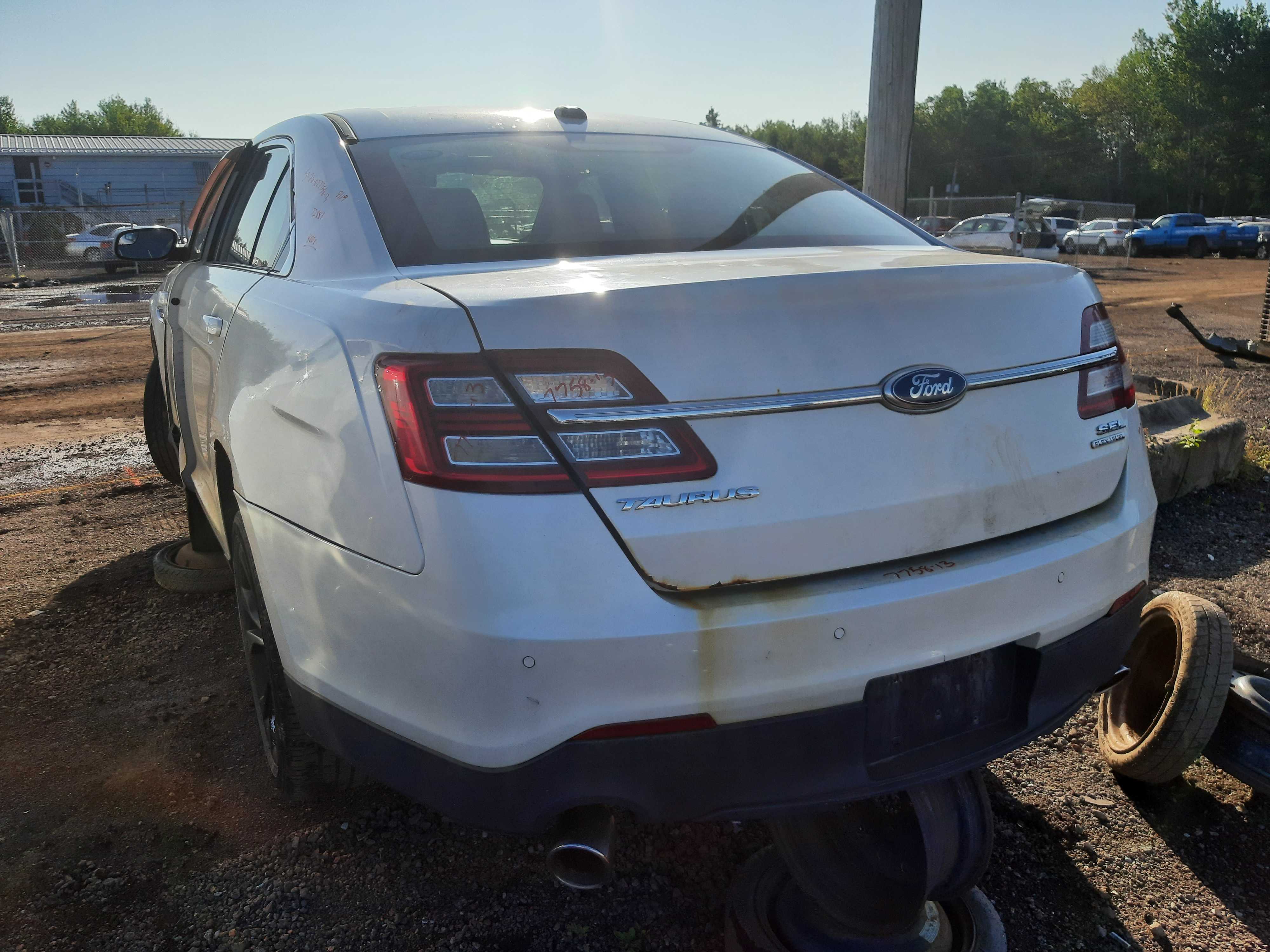 FORD TAURUS 2013