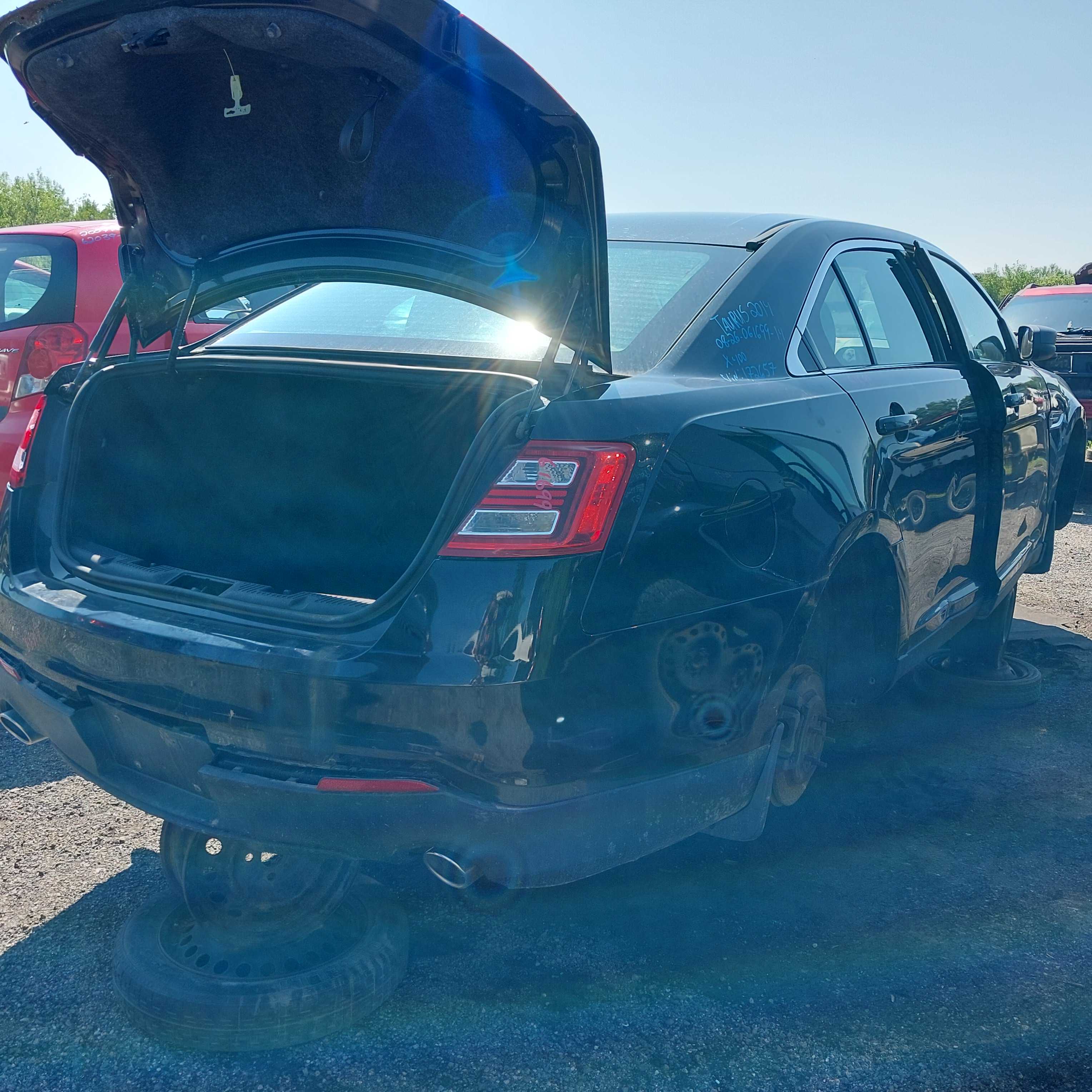 FORD TAURUS 2014