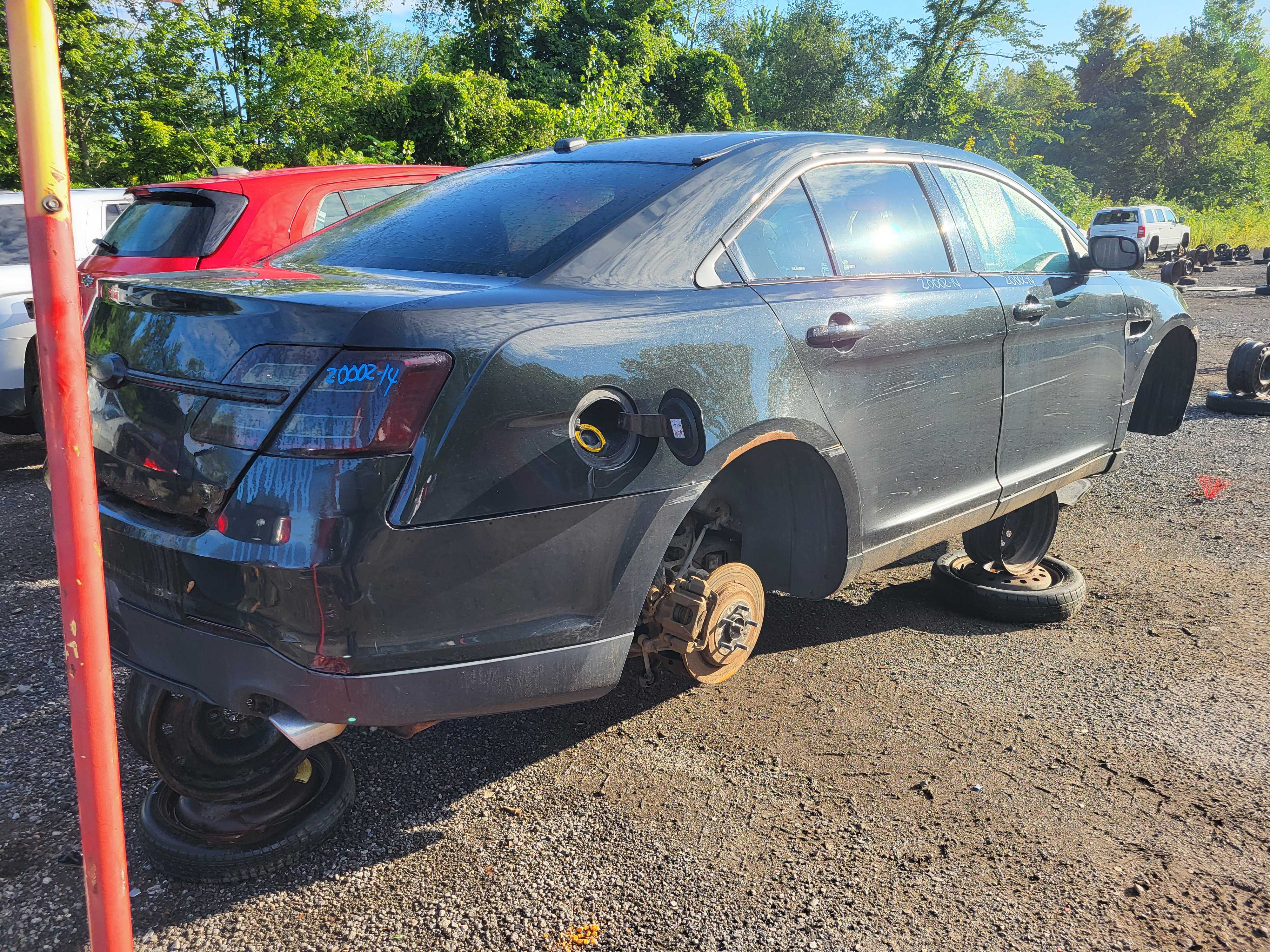FORD TAURUS 2014
