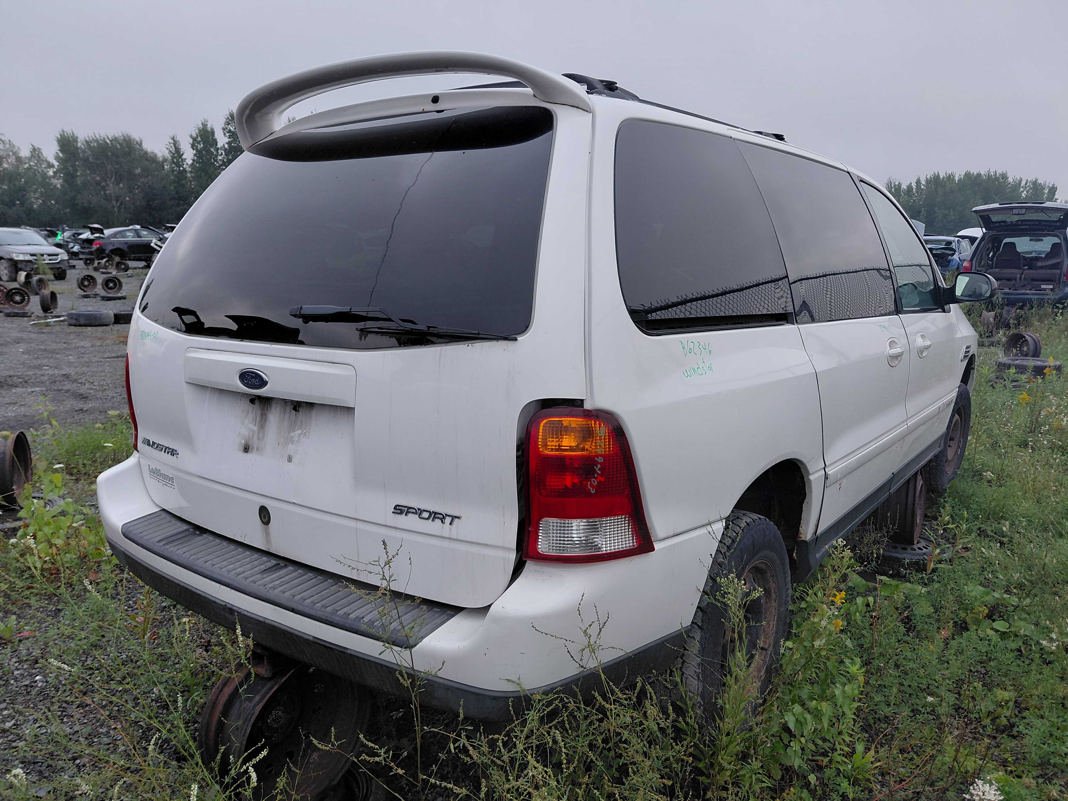 FORD WINDSTAR 2003