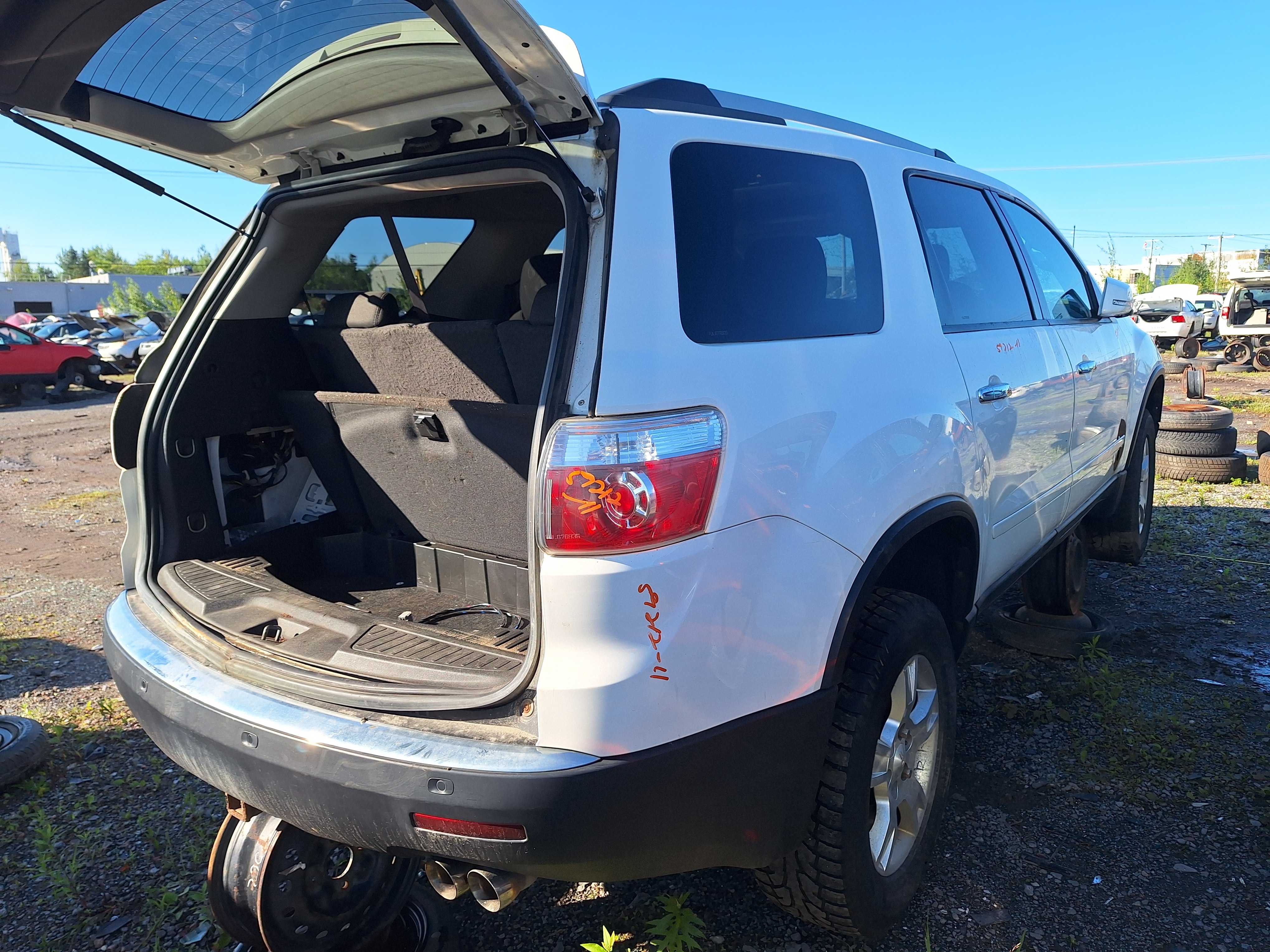 GMC ACADIA 2011