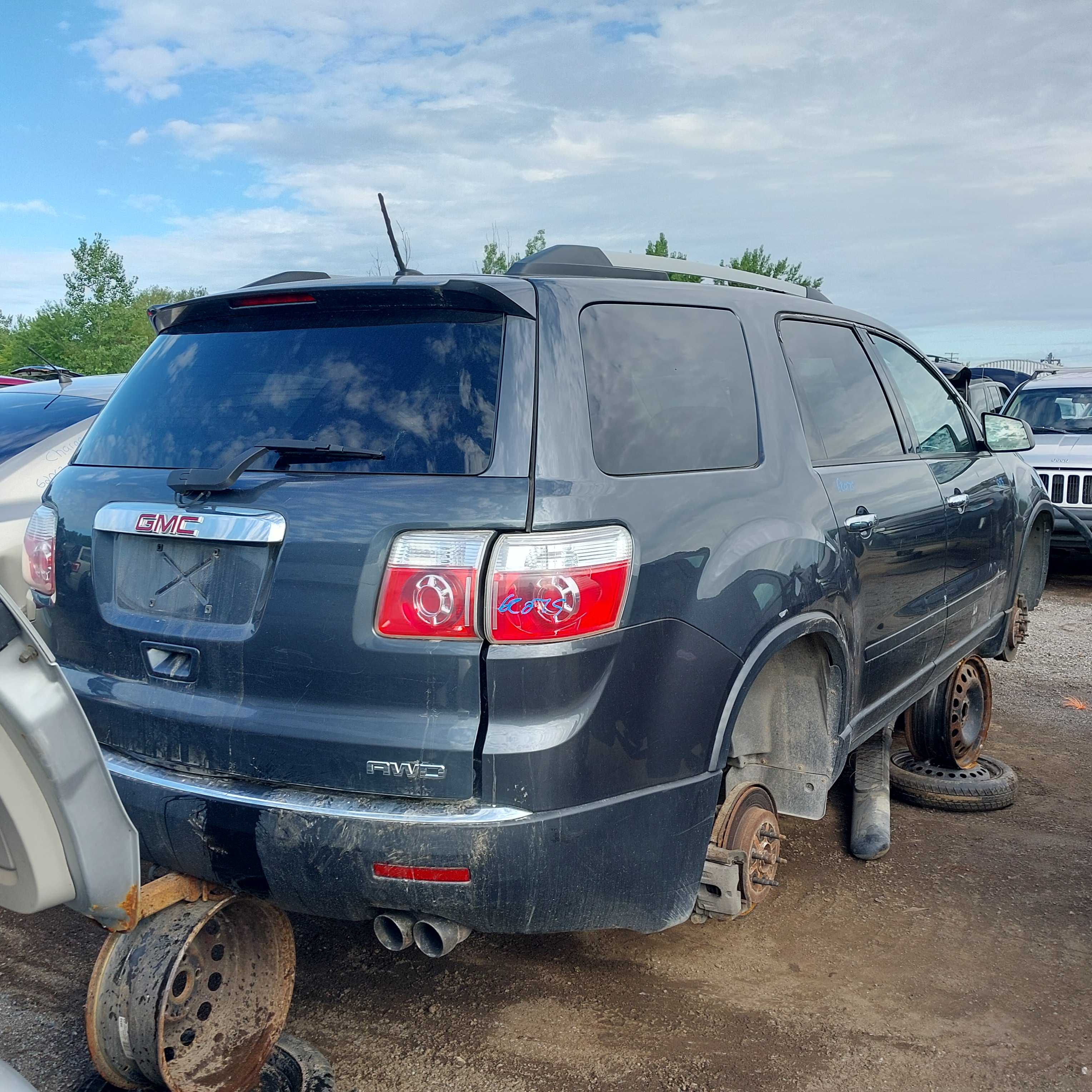GMC ACADIA 2011