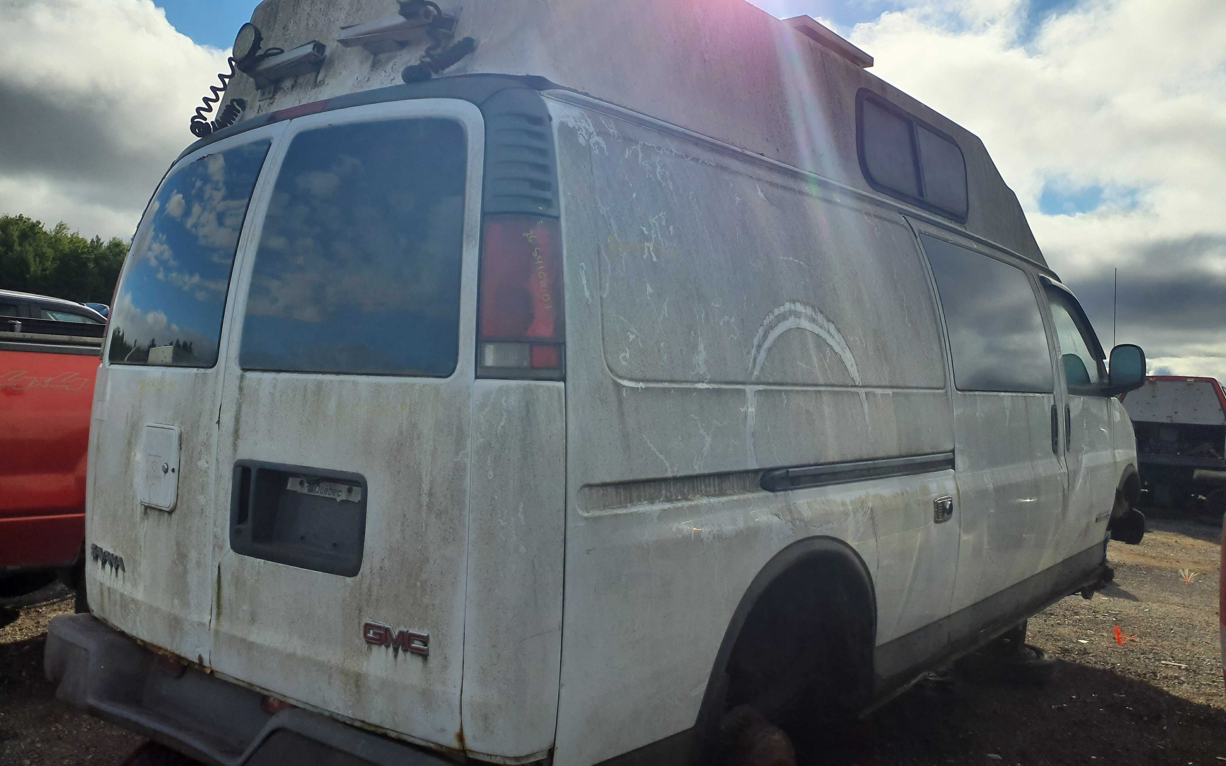 GMC SAVANA CARGO 2001