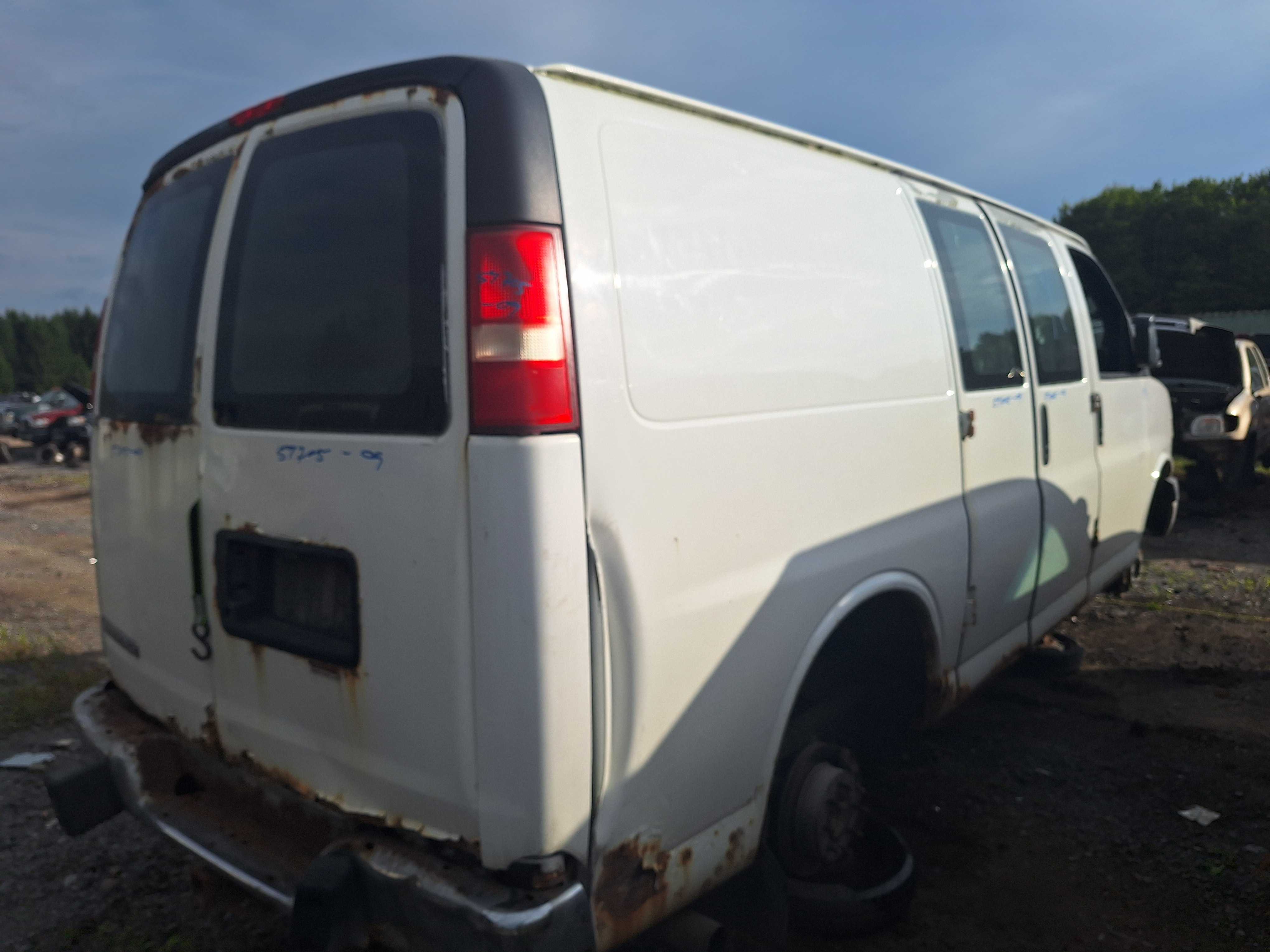GMC SAVANA CARGO 2009
