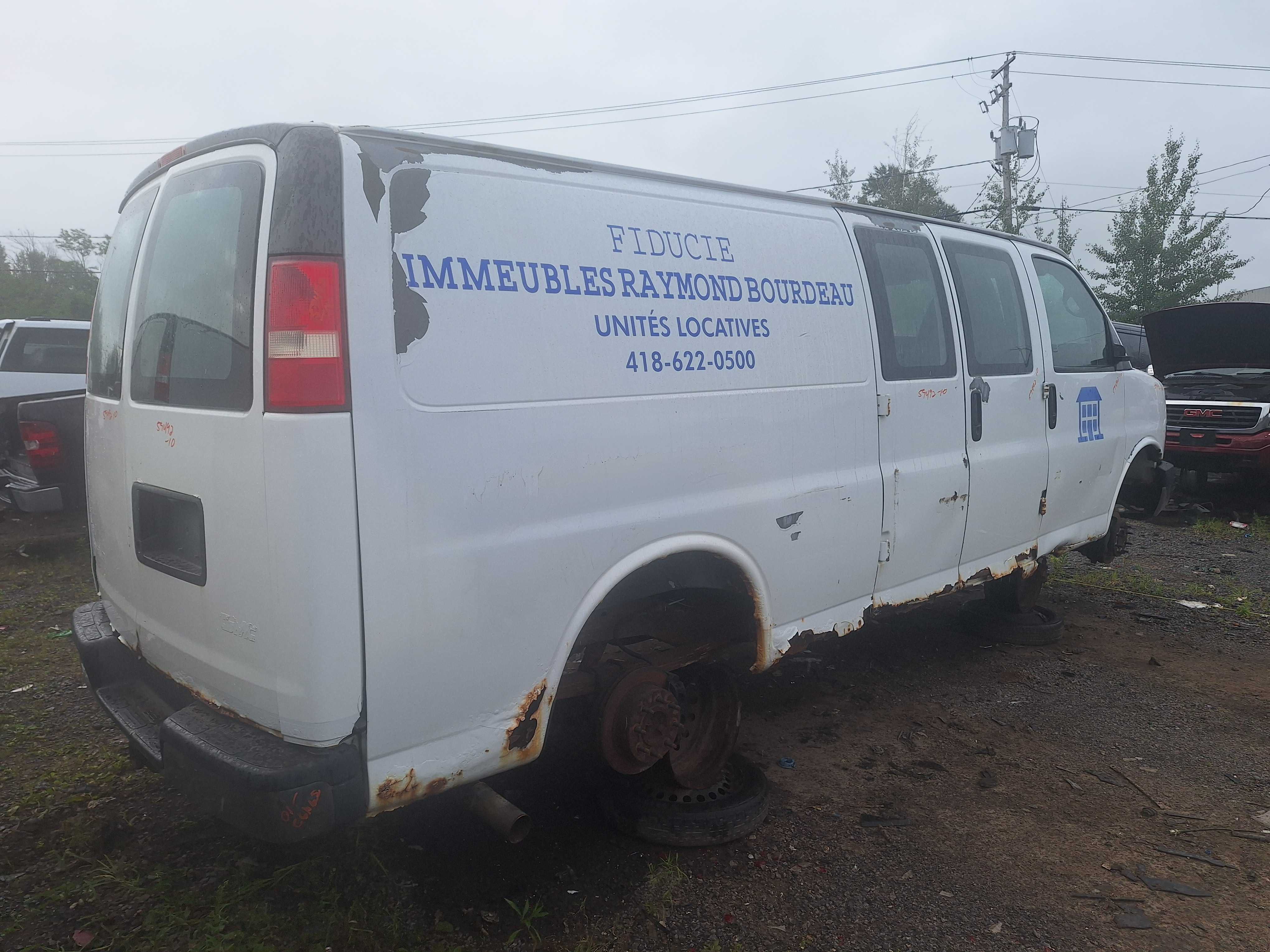 GMC SAVANA CARGO 2010