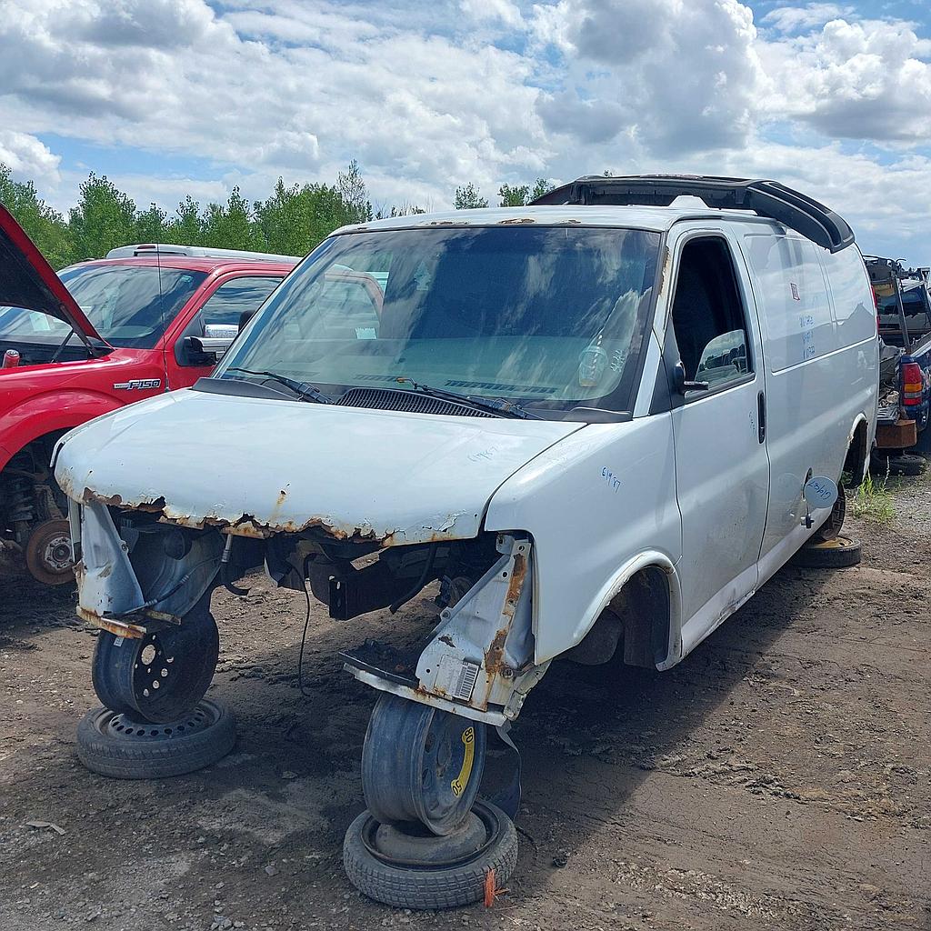 GMC SAVANA CARGO 2011